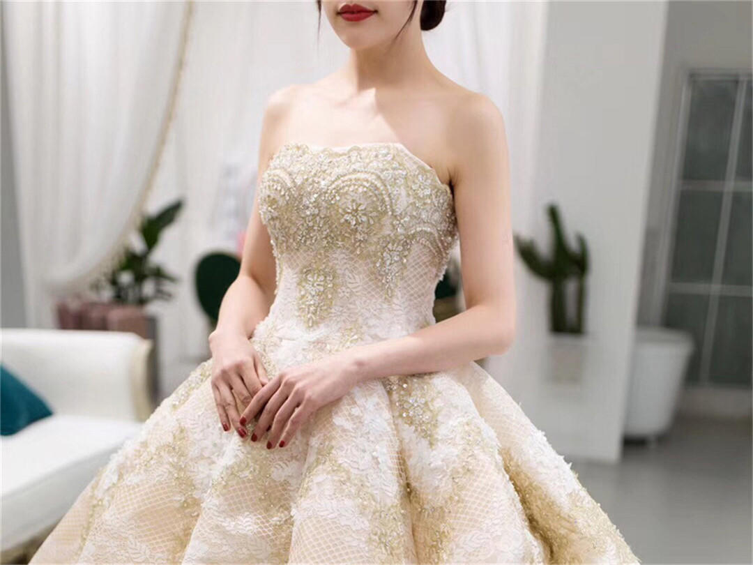 薇拉 超值特惠经典婚纱套系