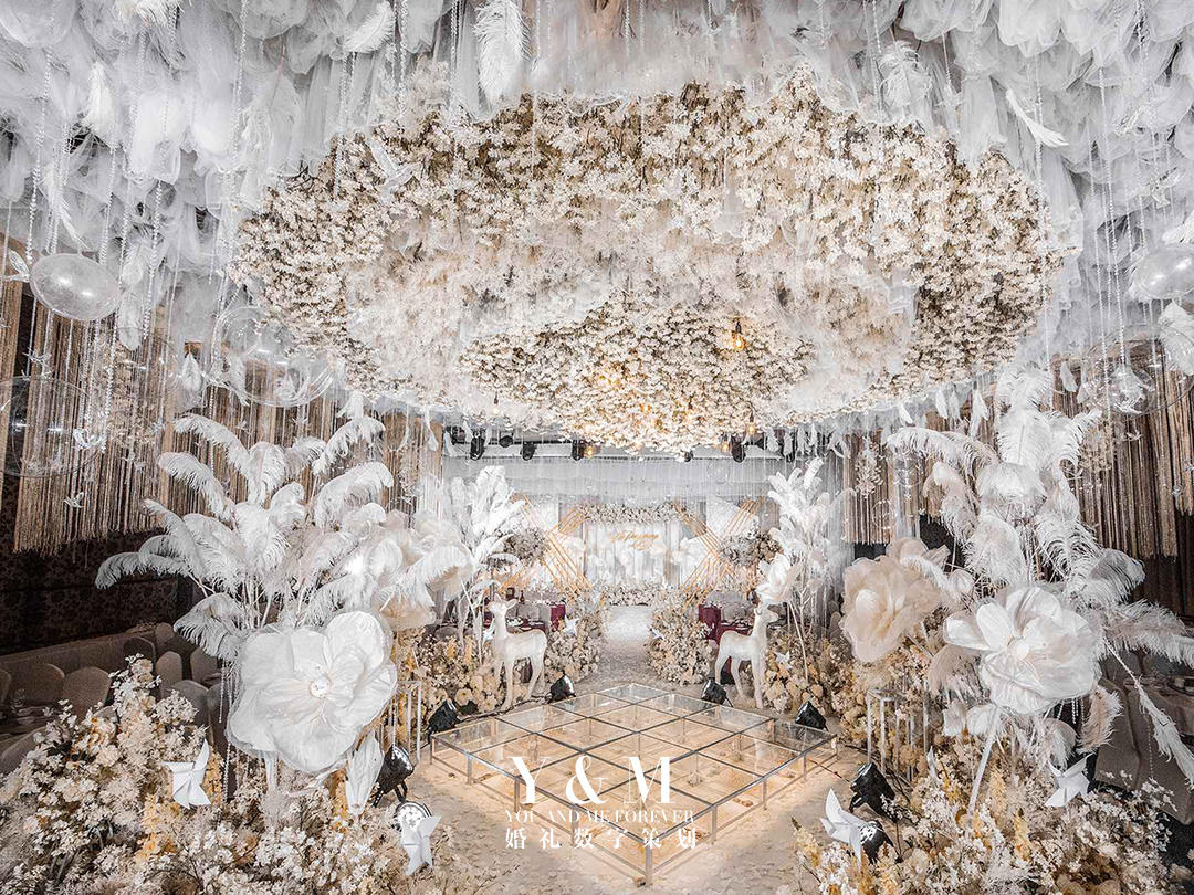 YAM婚礼 | 奢华饱满香槟吊顶 海漫香槟系婚礼