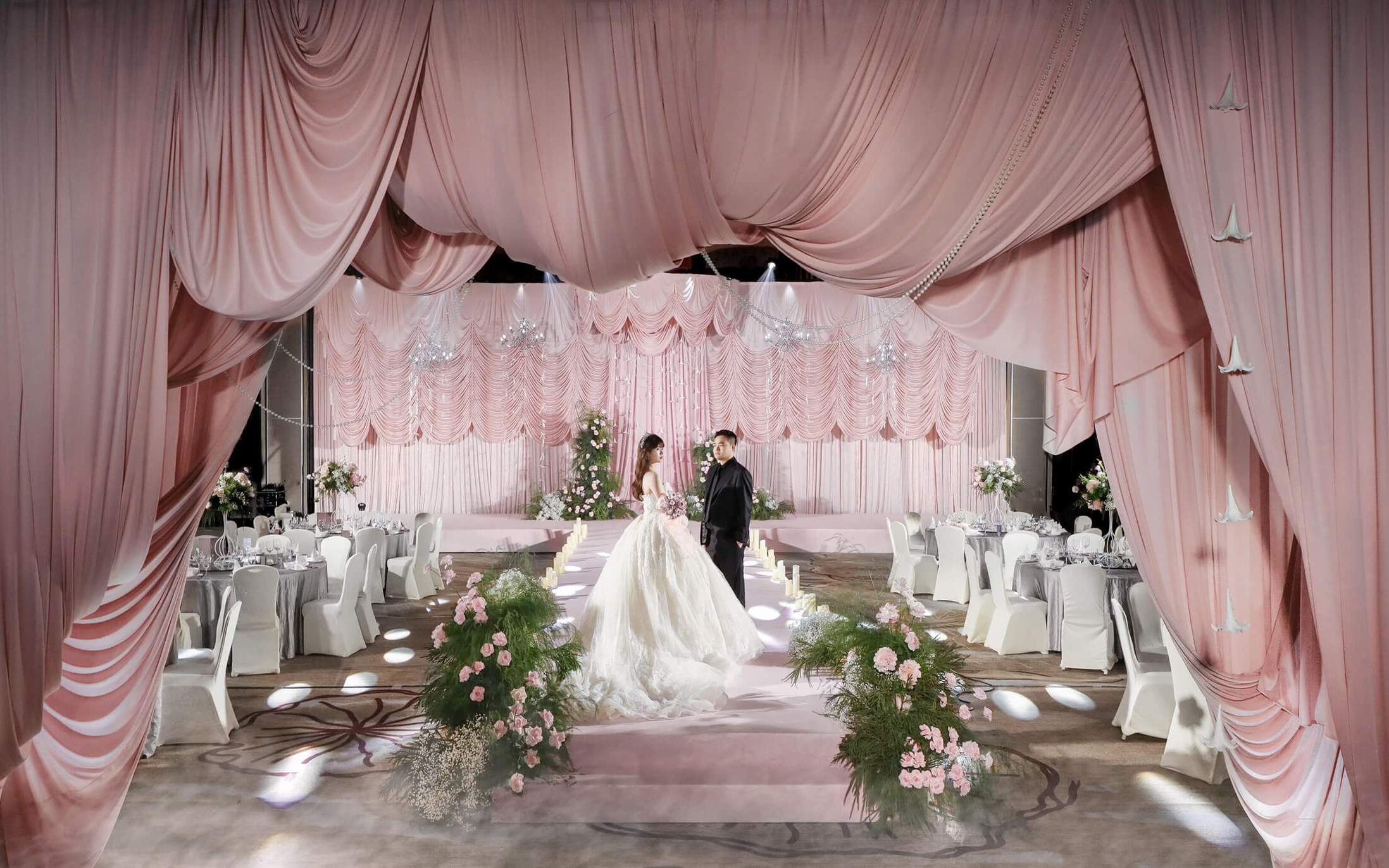 【鳳凰精致婚禮】『千金風(fēng)沉浸式布?；槎Y』