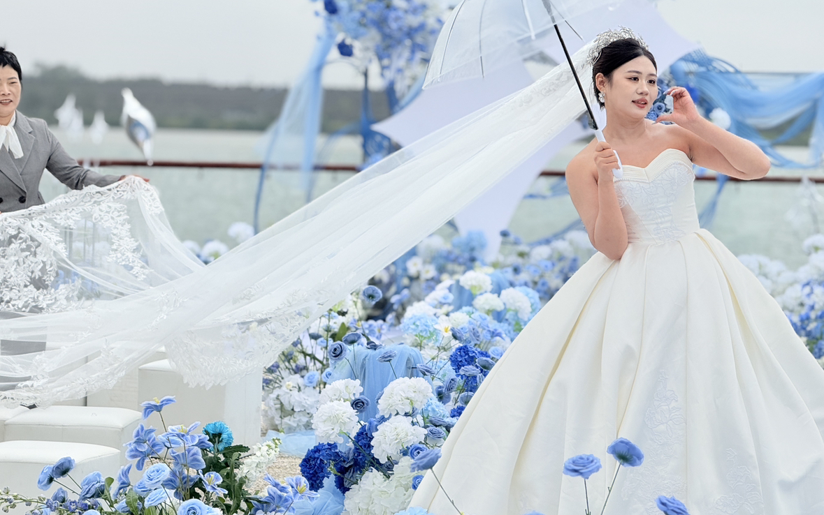 蓝色婚礼｜湖上婚礼｜室内婚礼