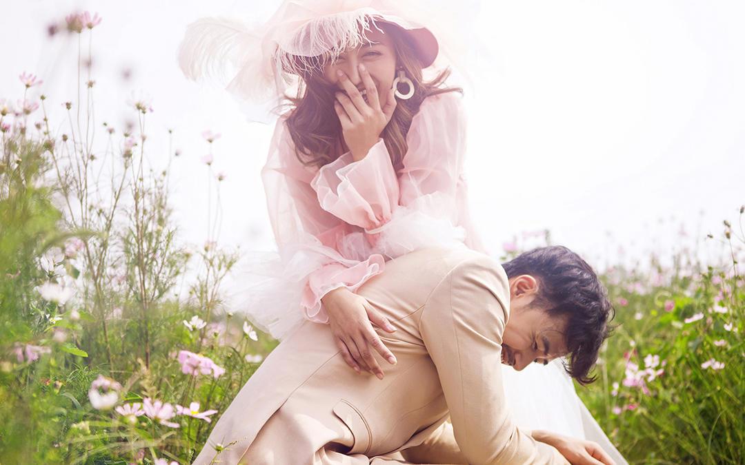 爆款套餐| 人气热拍 | 潮流之选 | 定制爱情