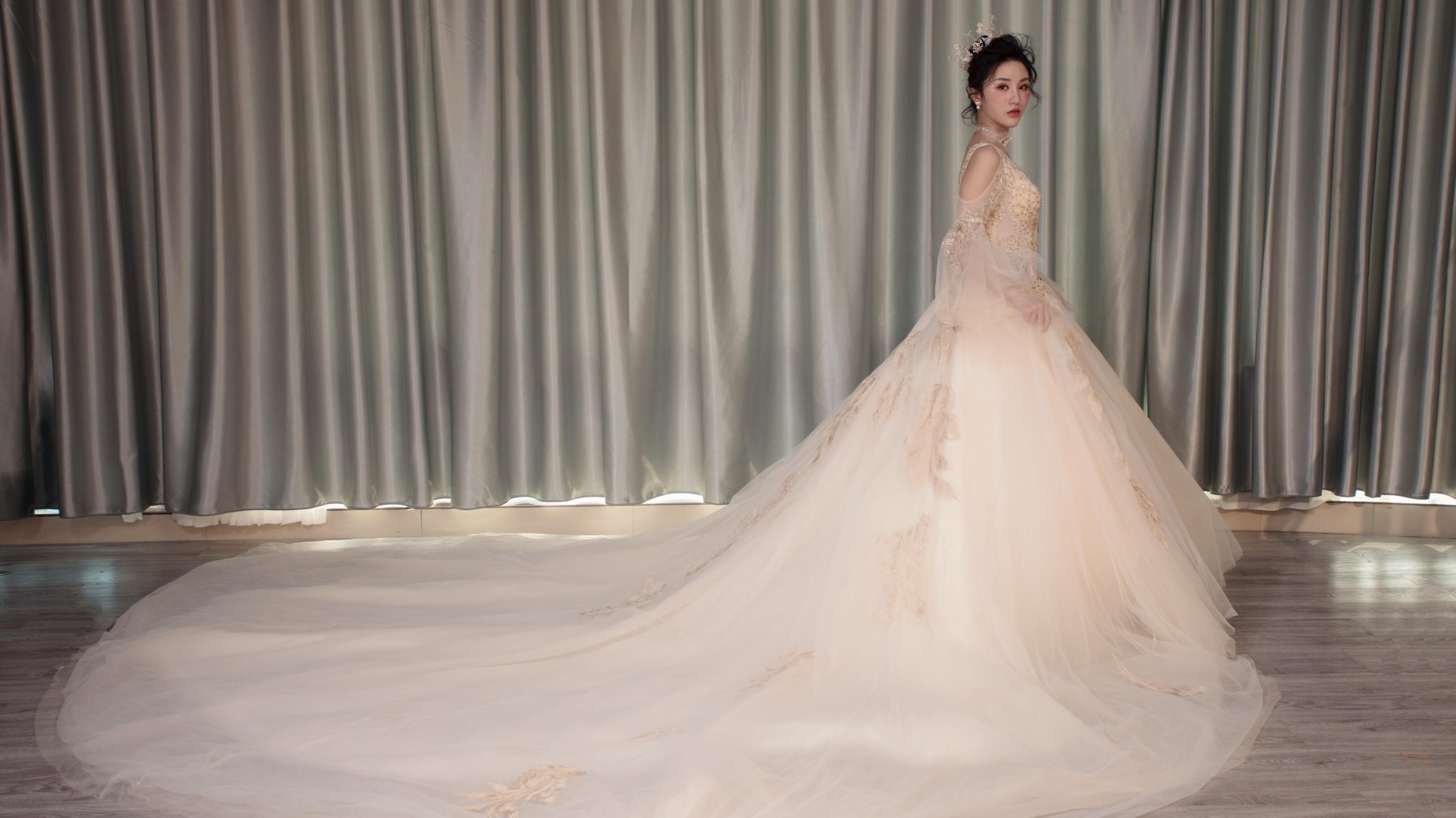 【薇蜜开业钜惠】主纱+礼服+秀禾服+跟妆