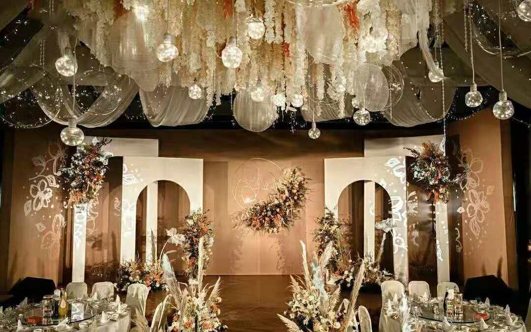 【夏洋】好评如潮/饱满质感/酒红色大气时尚婚礼