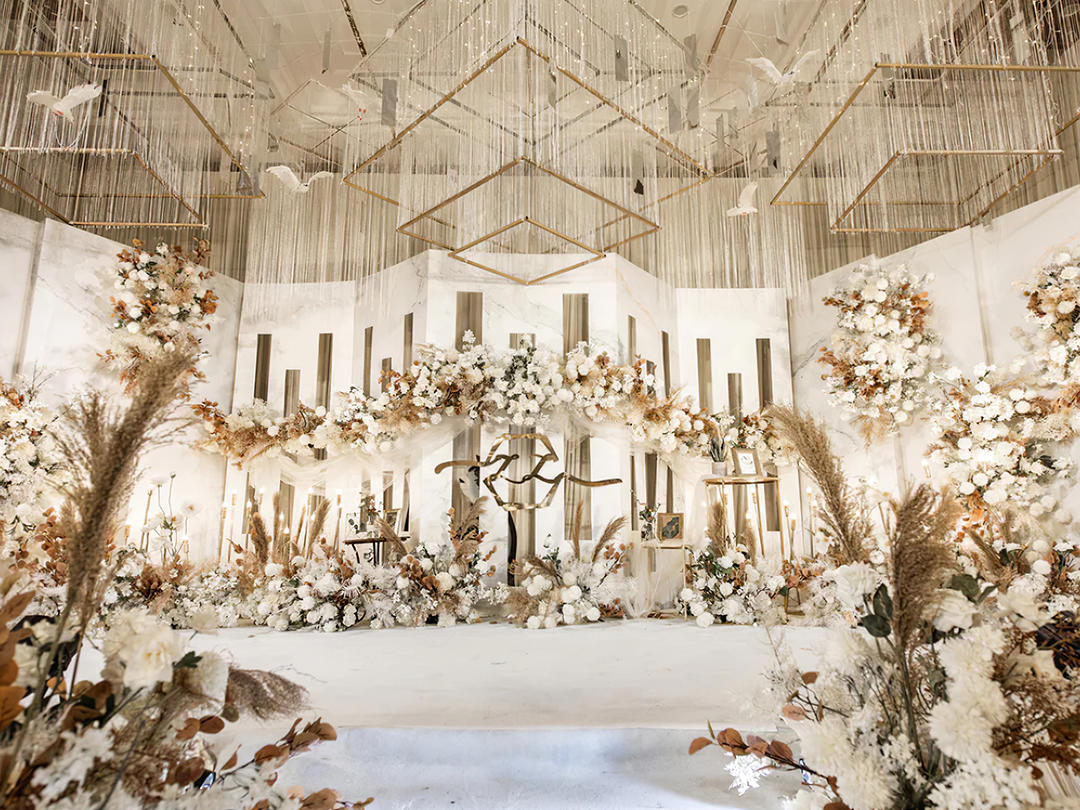 人气白色泰式婚礼+金牌主持+全天摄影