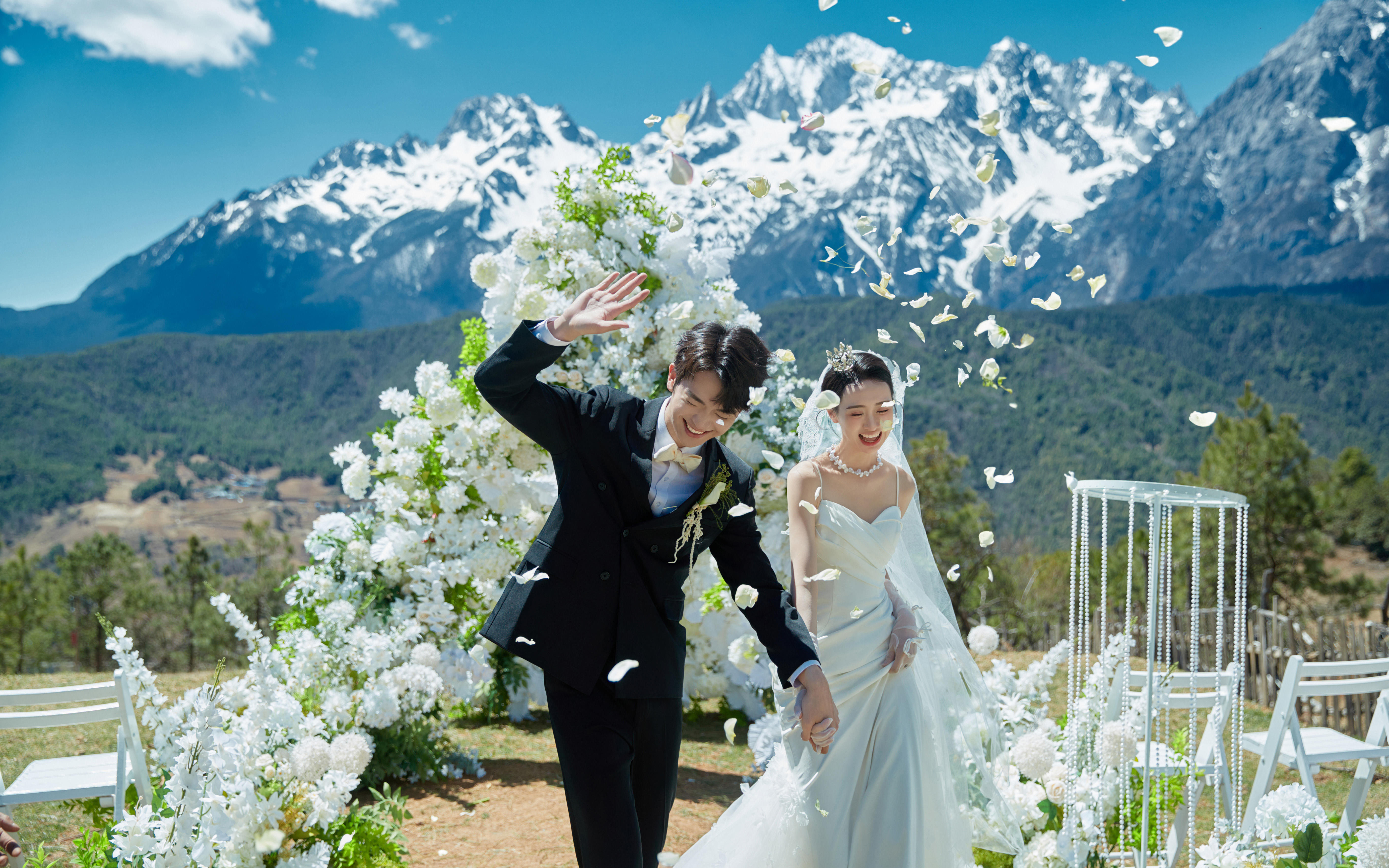 1w+简约氛围感｜白月光雪山婚礼