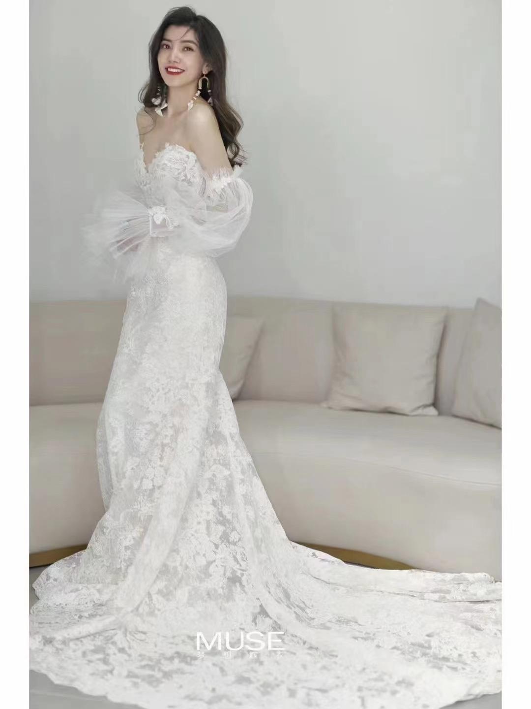 缪斯婚纱—— 这抹胸婚纱上身太仙