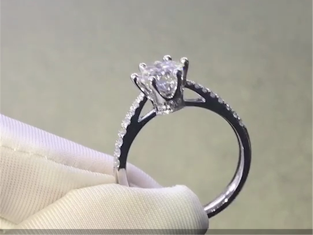 小预算如何选到1克拉大钻戒？钻石家教你选合适的