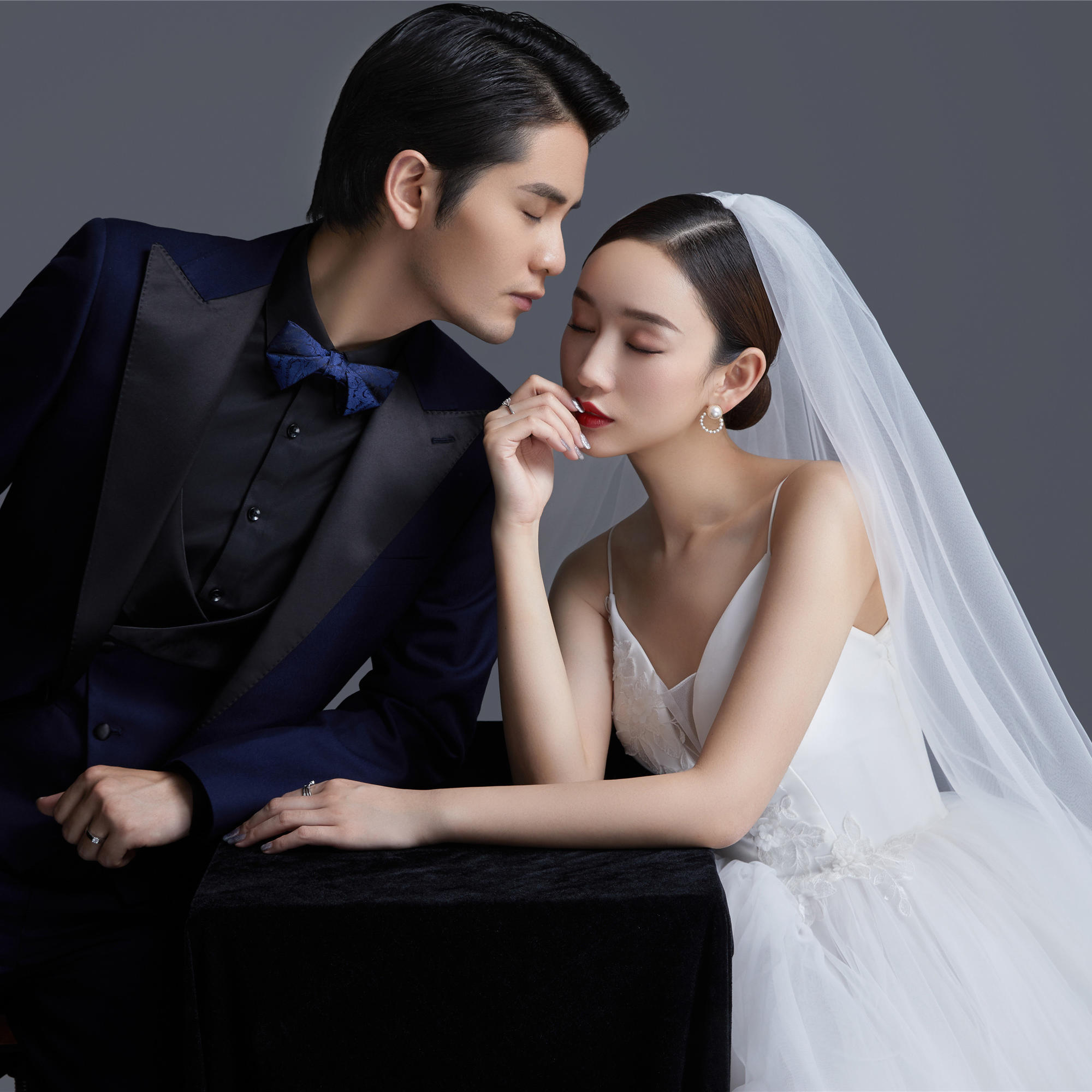 经典婚纱系列