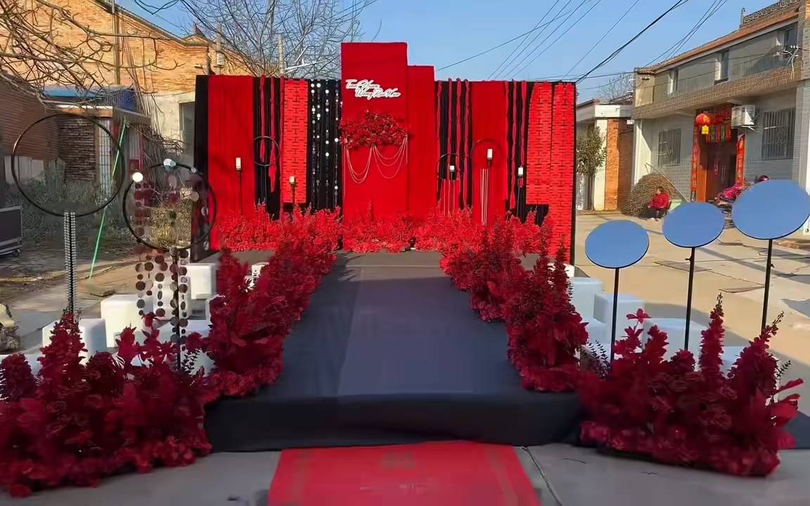 小預(yù)算大院婚禮