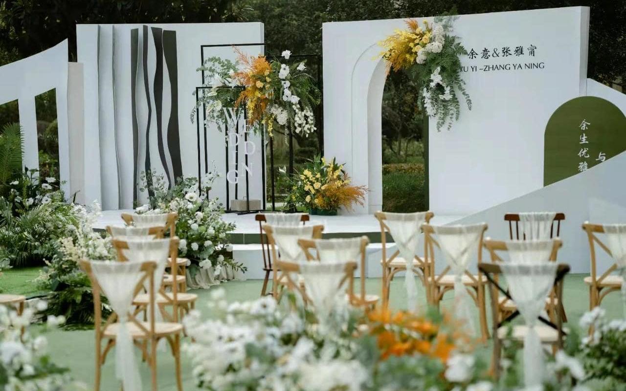 《拾月婚礼》lns风极简白绿系婚礼