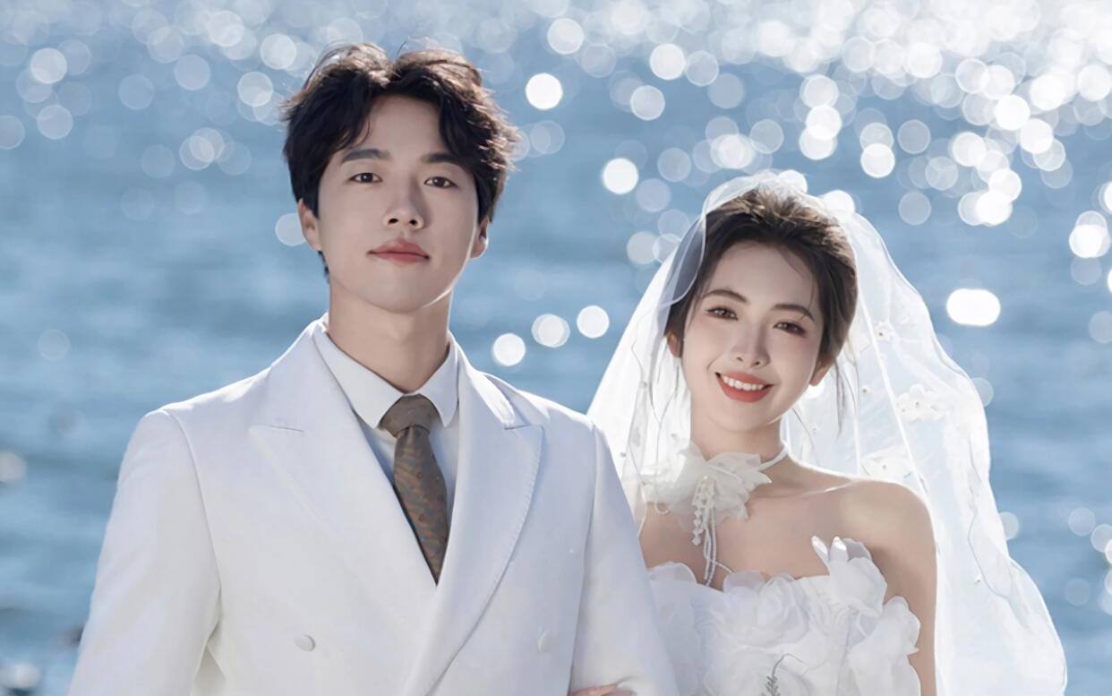 美神降臨｜海邊婚紗照氛圍感直接拿捏了   