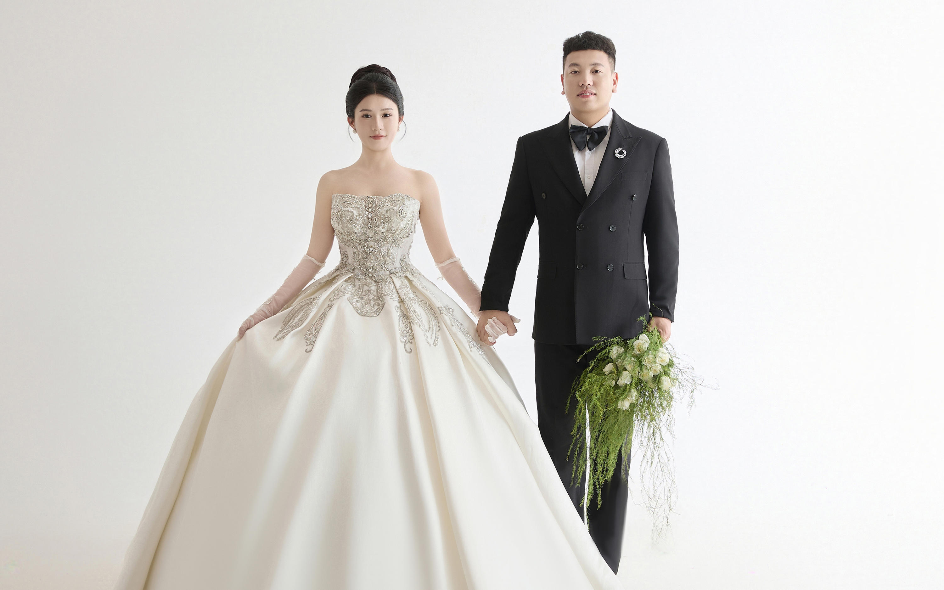 客片｜百看不厌的韩系极简婚纱照