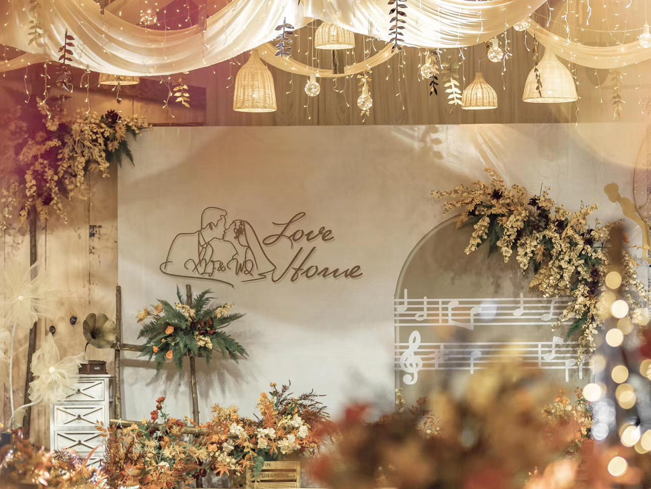 我喜欢春天的花 夏天的树  秋天的黄昏 冬天的雪