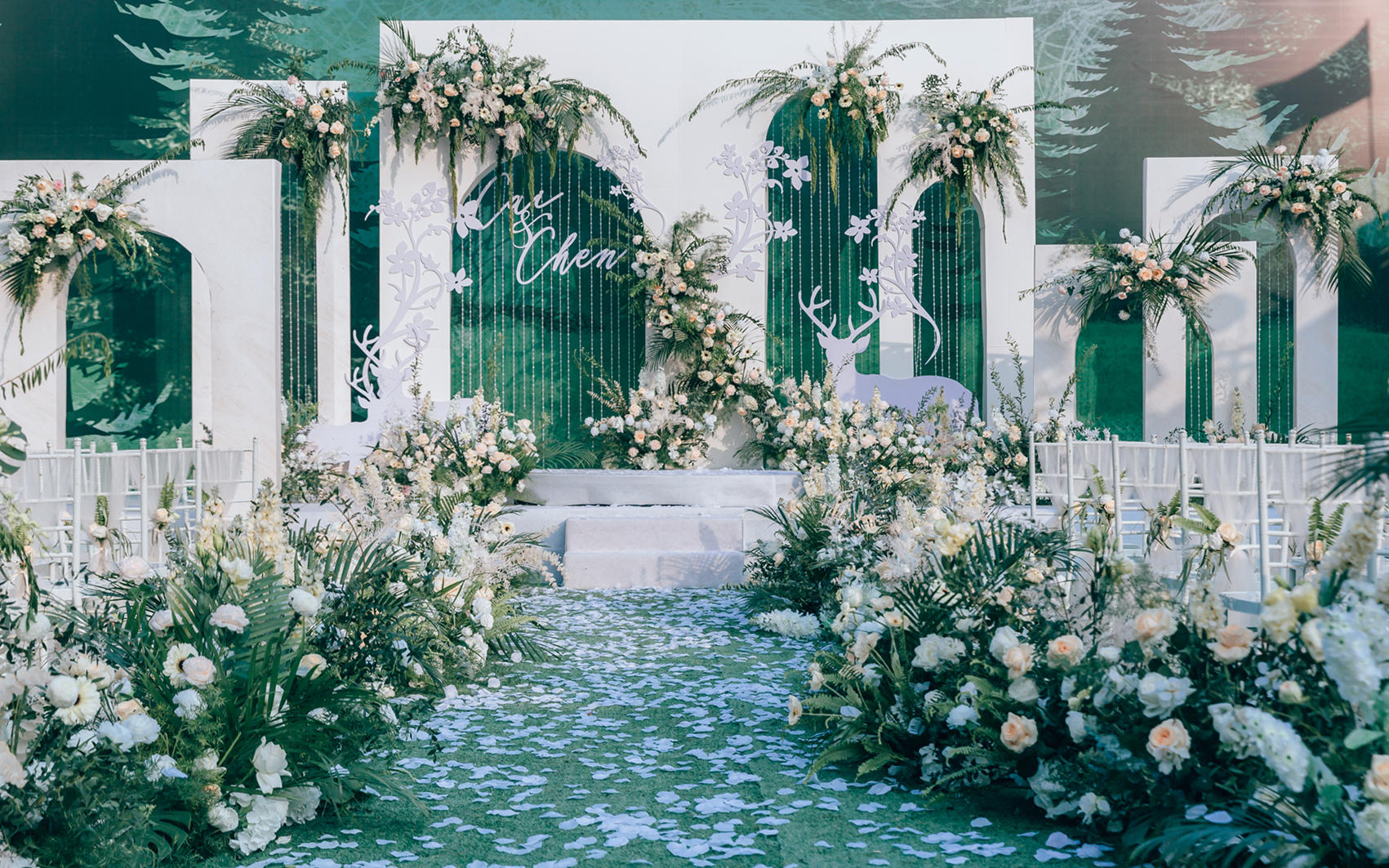 共勉——未来的钱没办法还我一场完美的婚礼