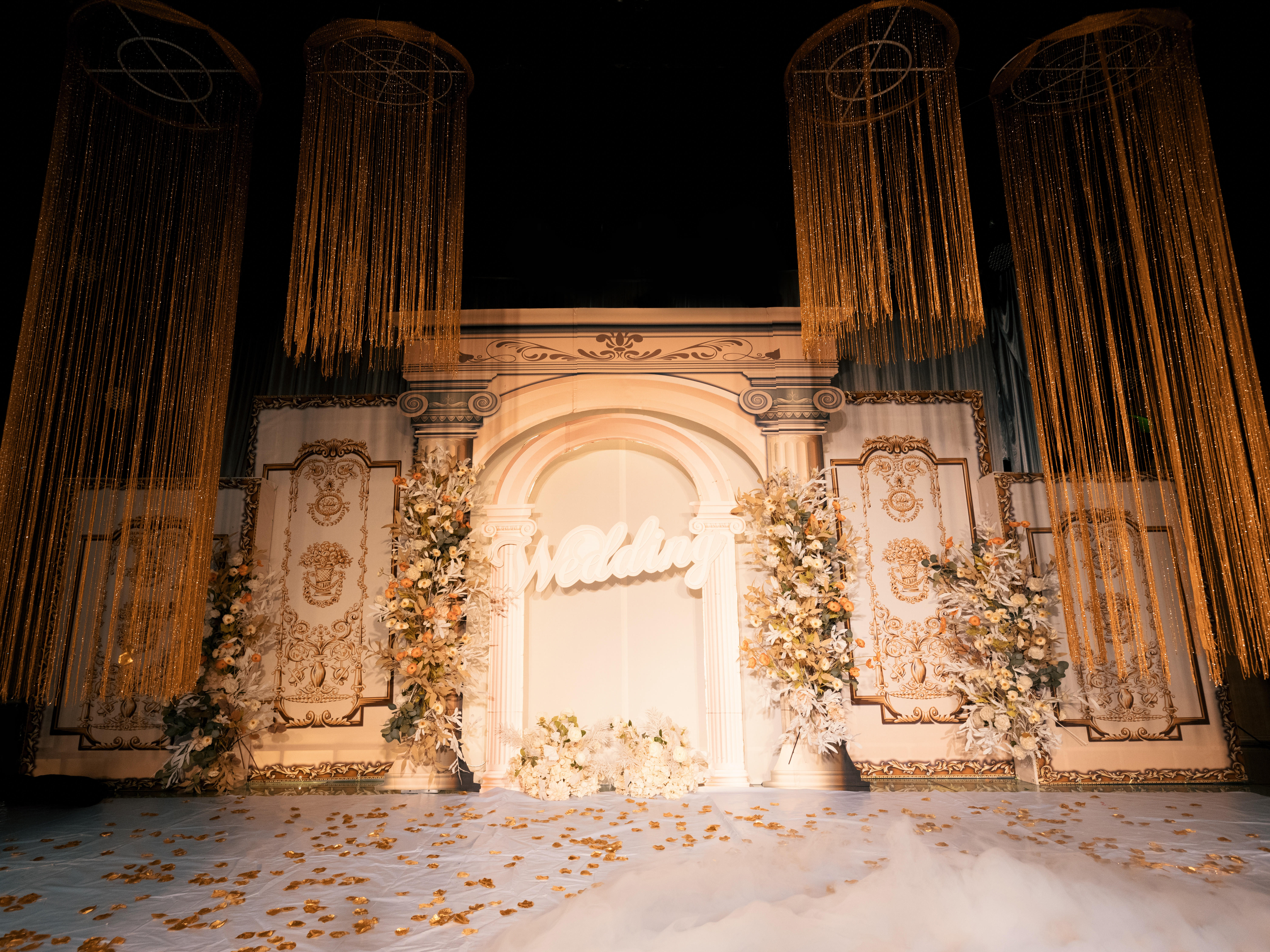 乌鲁木齐米东区万紫千红香槟金婚礼预告