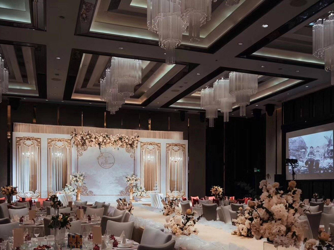 永康高性价比婚礼｜香槟典雅婚礼套餐送四大金刚