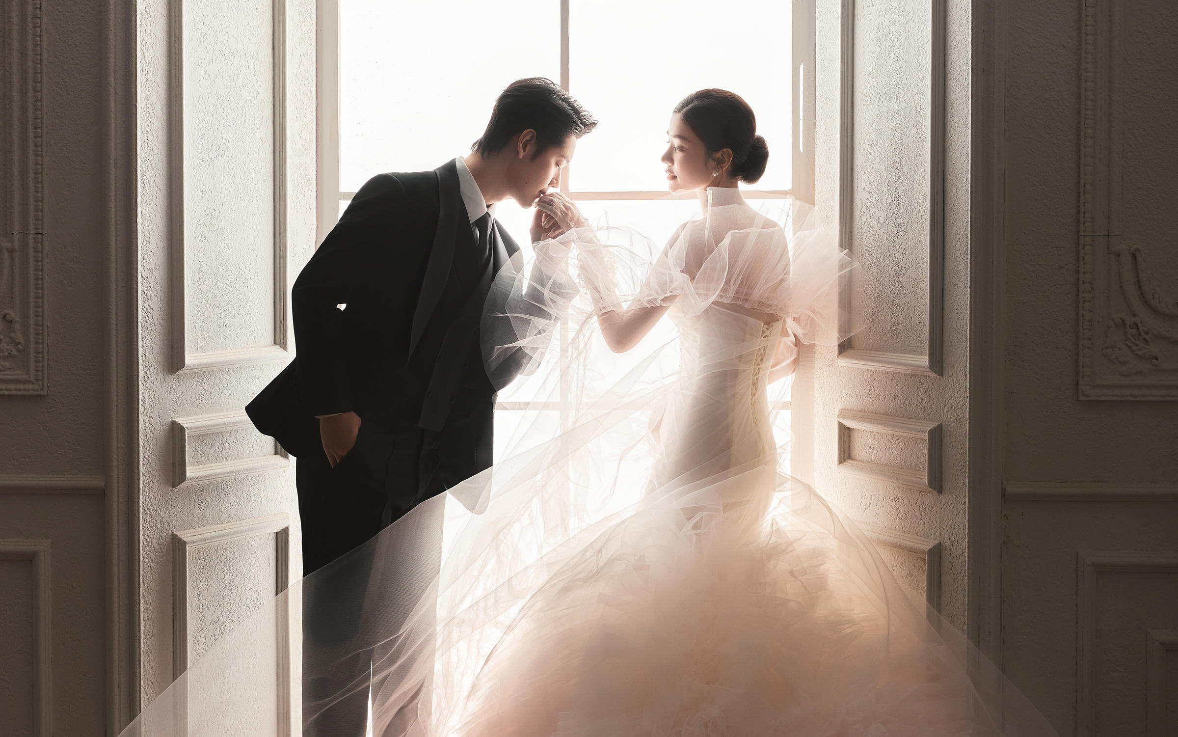 爱是逆光中，轮廓依然清晰的心动