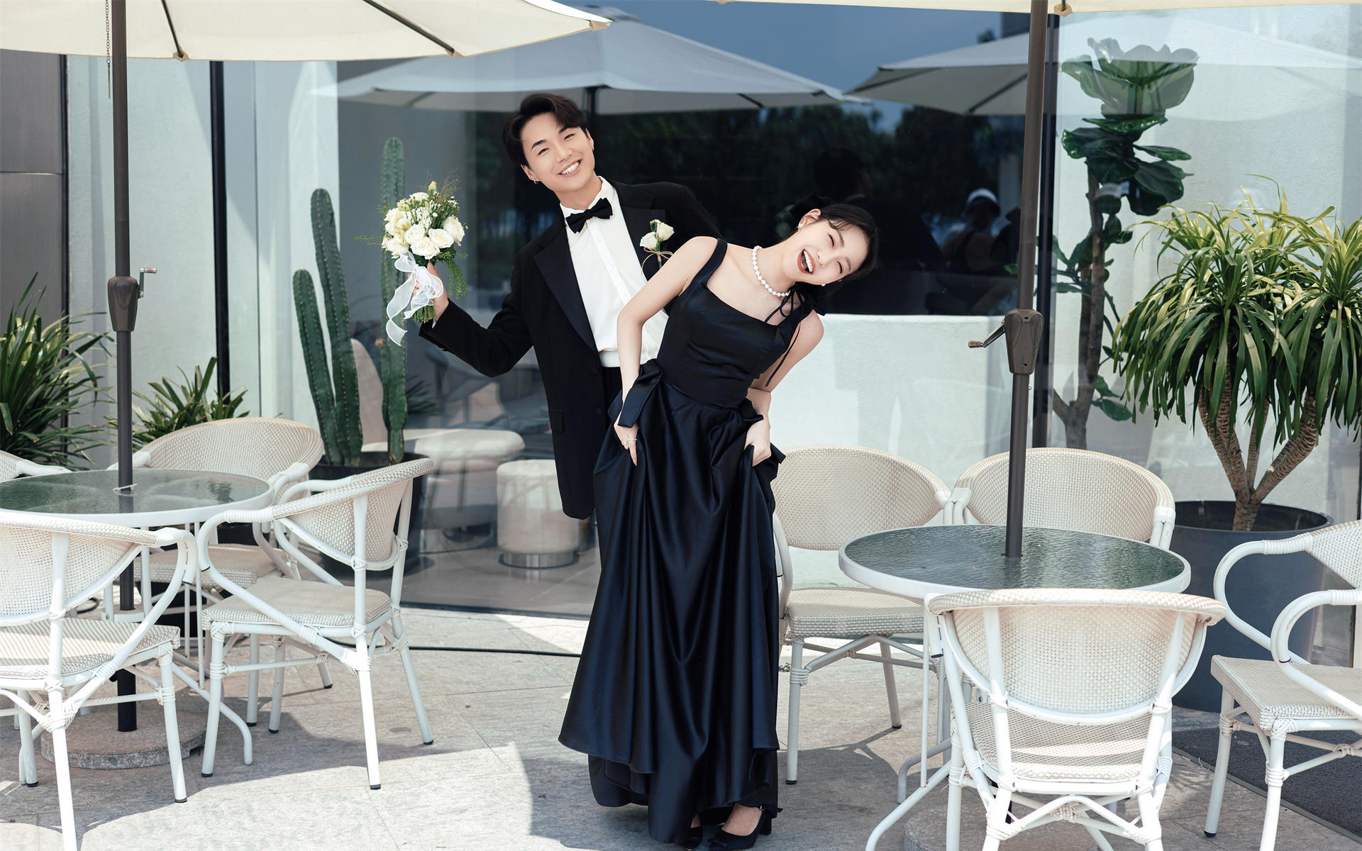 小眾街拍風(fēng)婚紗照