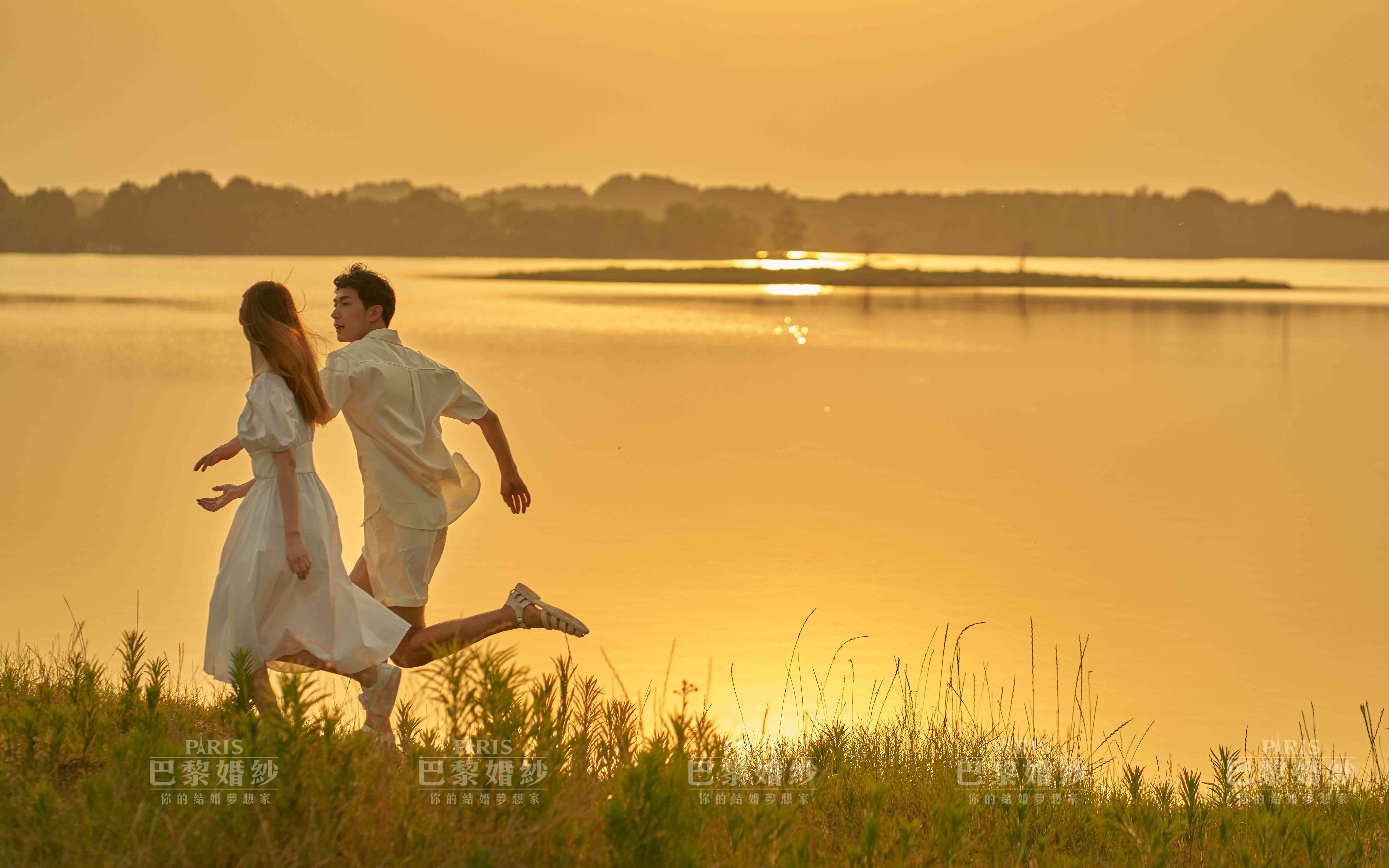 60张精修入册+200张初修底片全送+总监拍摄