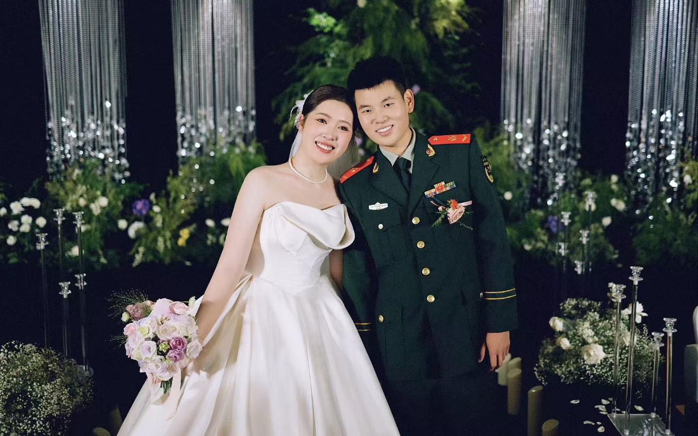 保持白绿视觉风格