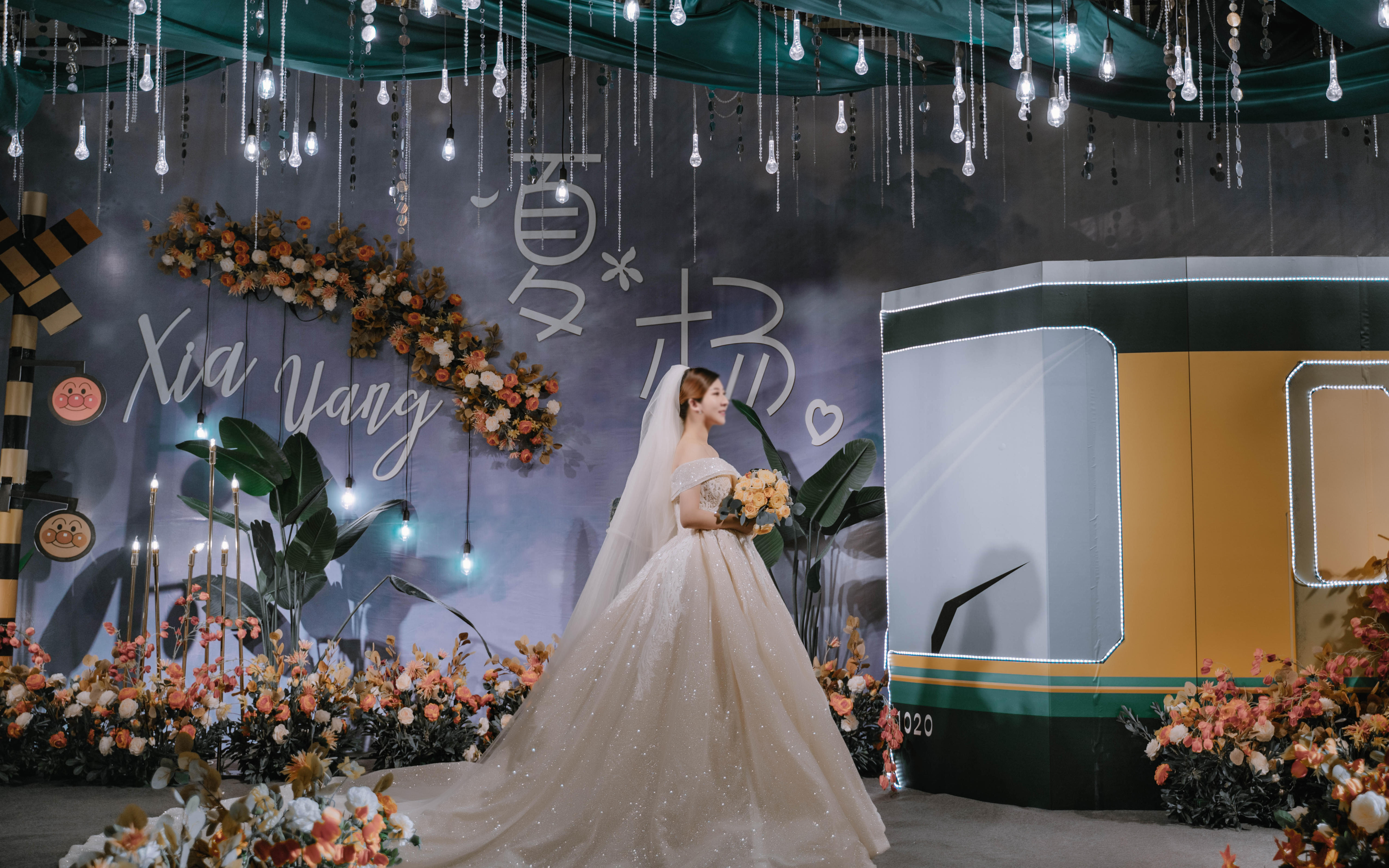 幸丶现代蓝色主题室内婚礼