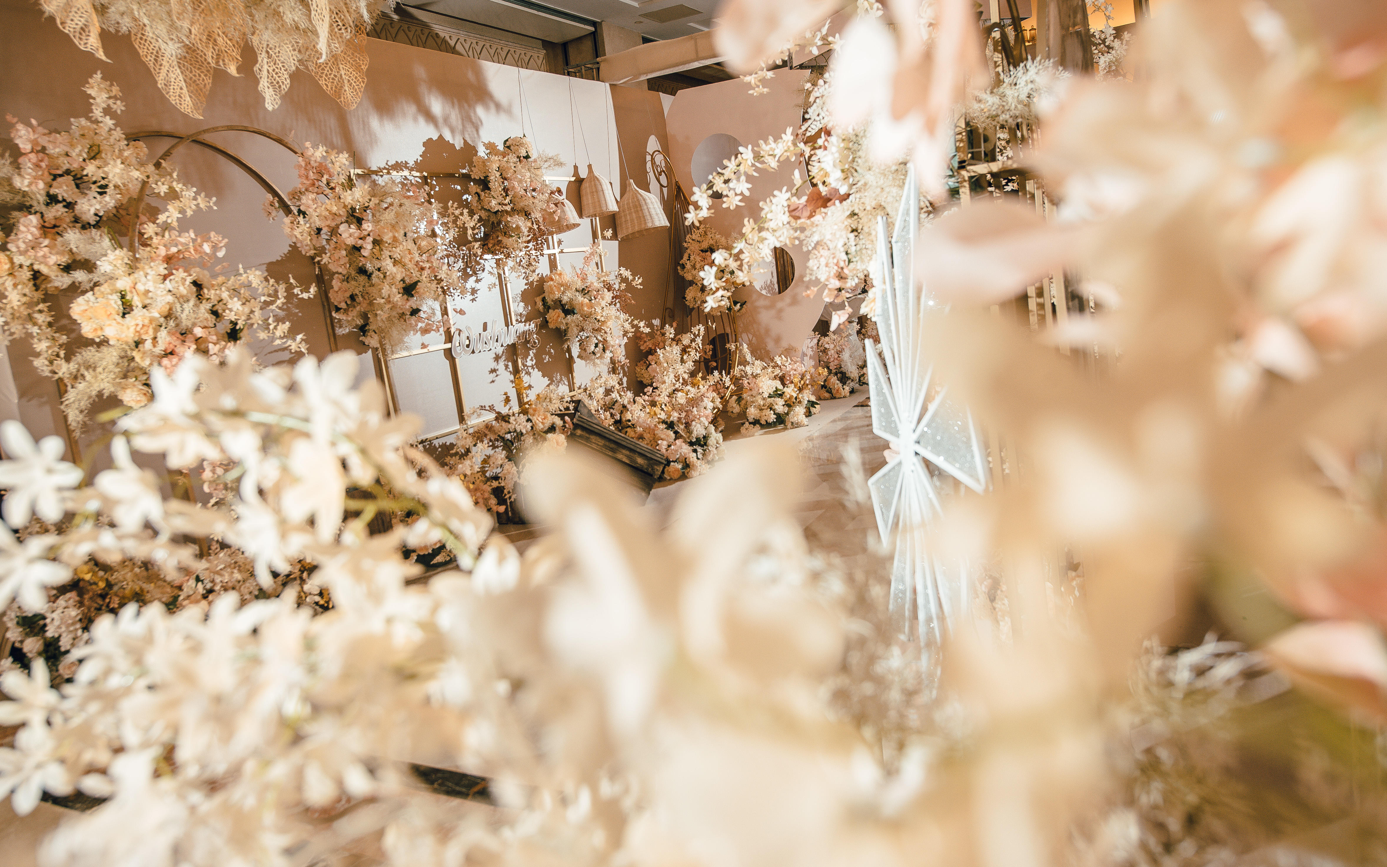 爆款香槟色风格婚礼 布置于兴化天宝花园酒店