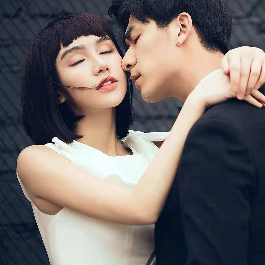 2019全新攝影風(fēng)格訂婚紗照立減1000