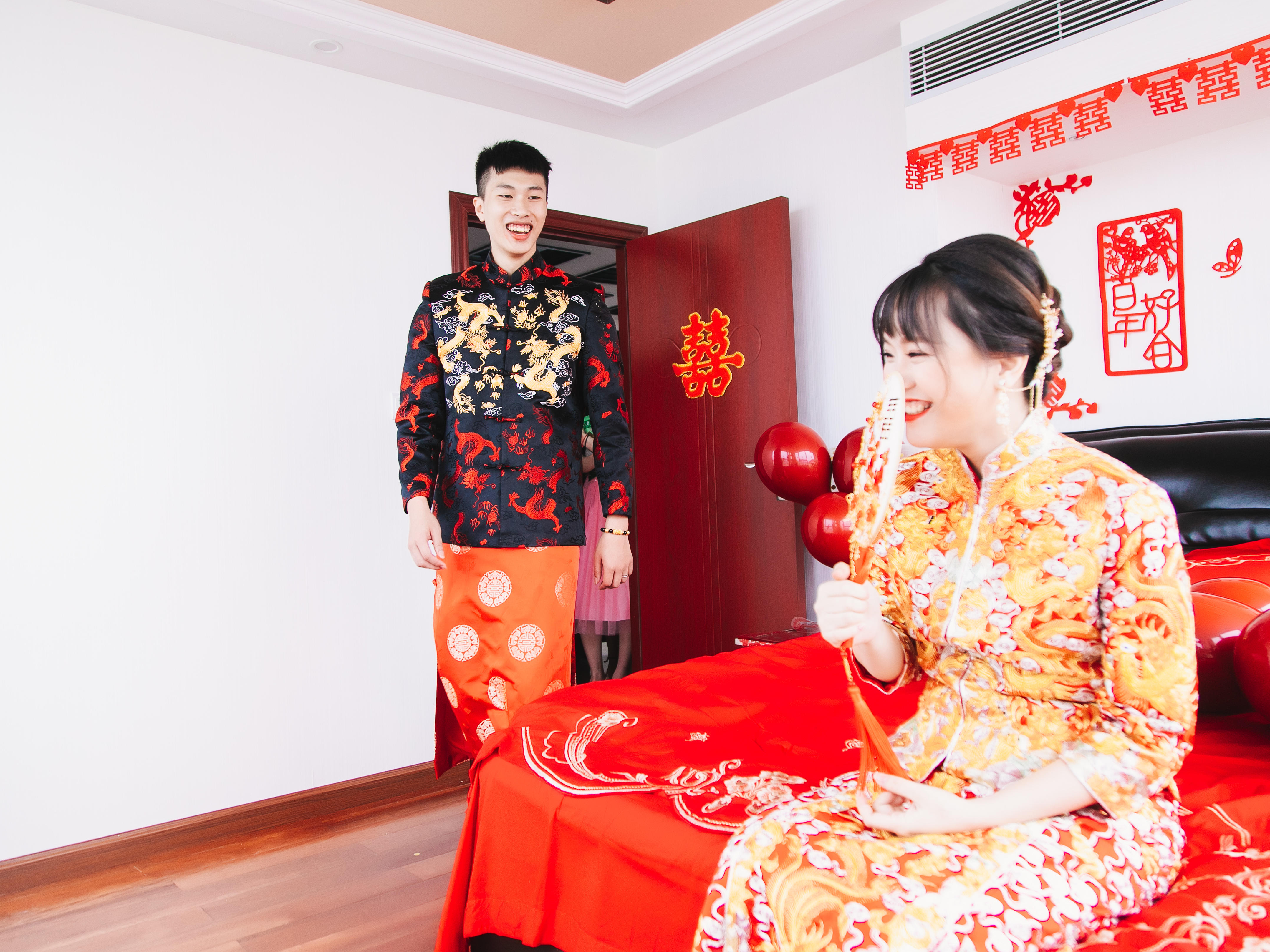 资深婚礼摄影师单机位全天拍摄