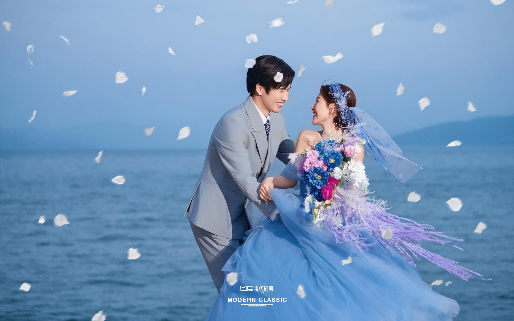 是普通女孩也能驾驭的海报婚纱照呀！