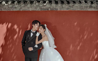红墙婚纱照，解锁新中式