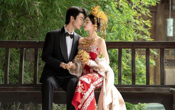 【鳳冠霞帔演繹東方婚嫁美學(xué)】