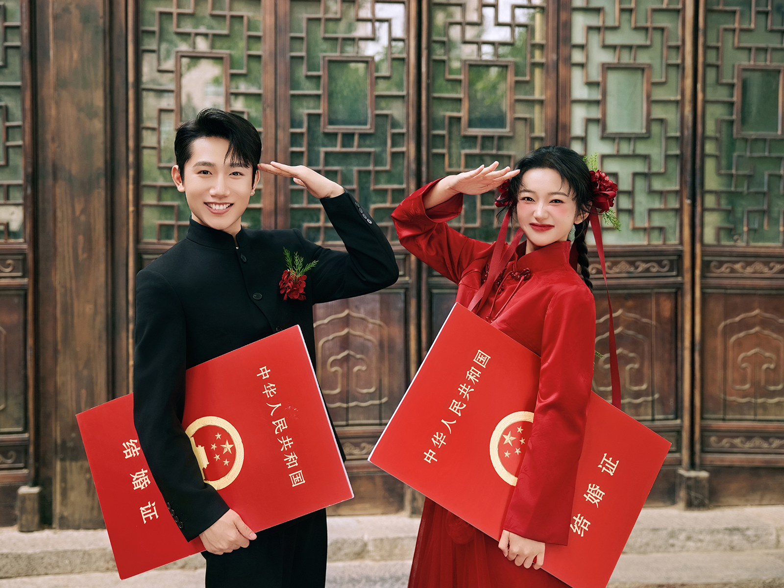 【喜嫁風(fēng)】00后推薦+自由感婚紗照+復(fù)古膠片