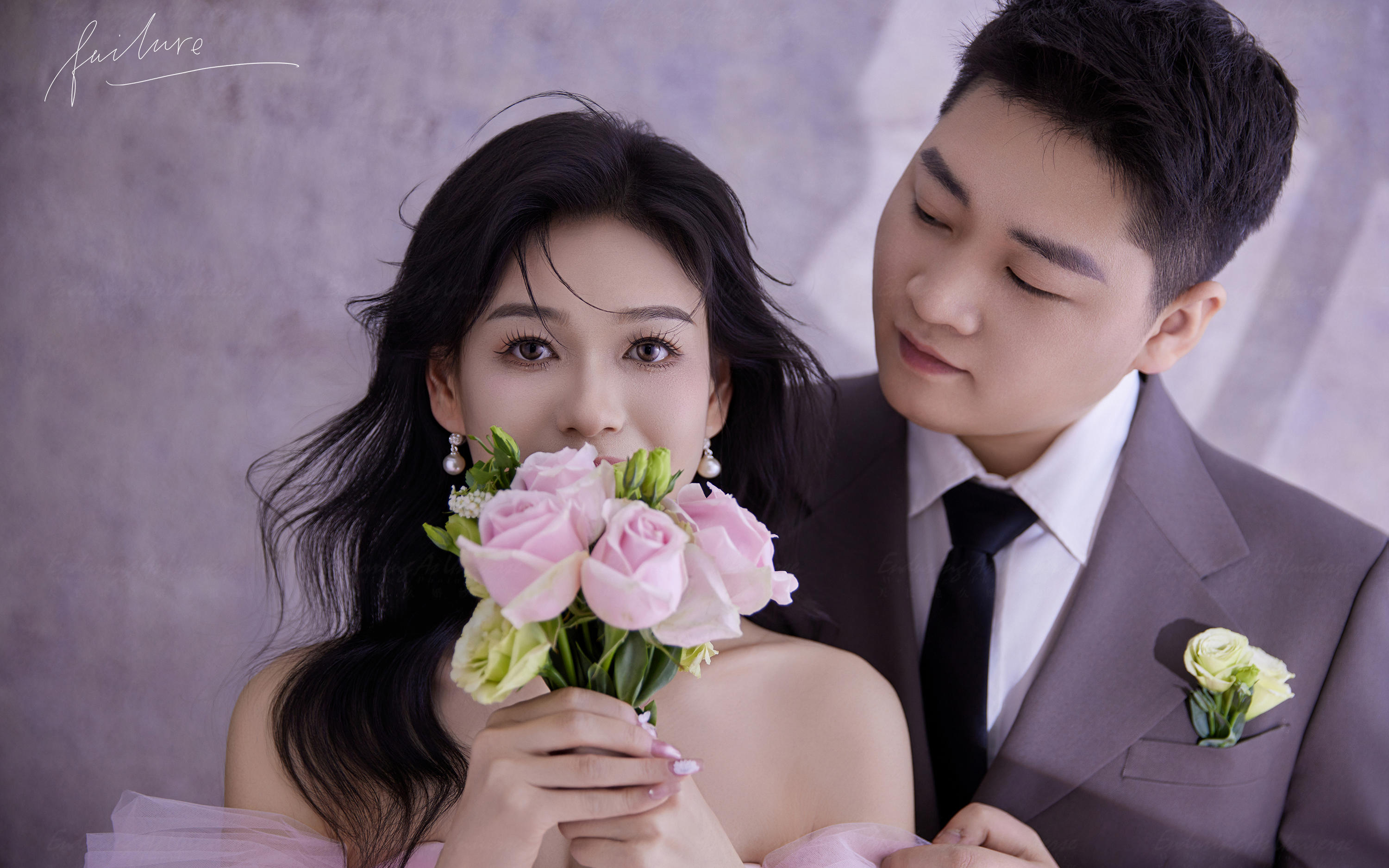 早春甜甜的雾粉少女系婚纱照