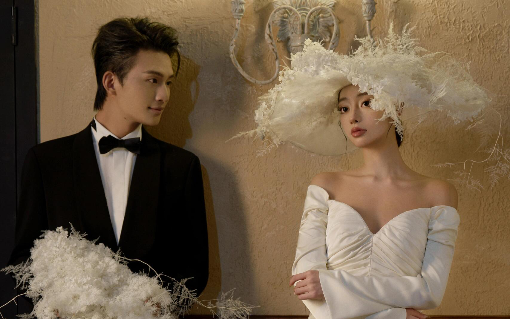 法式婚纱照｜像古堡里走出来的油画公主