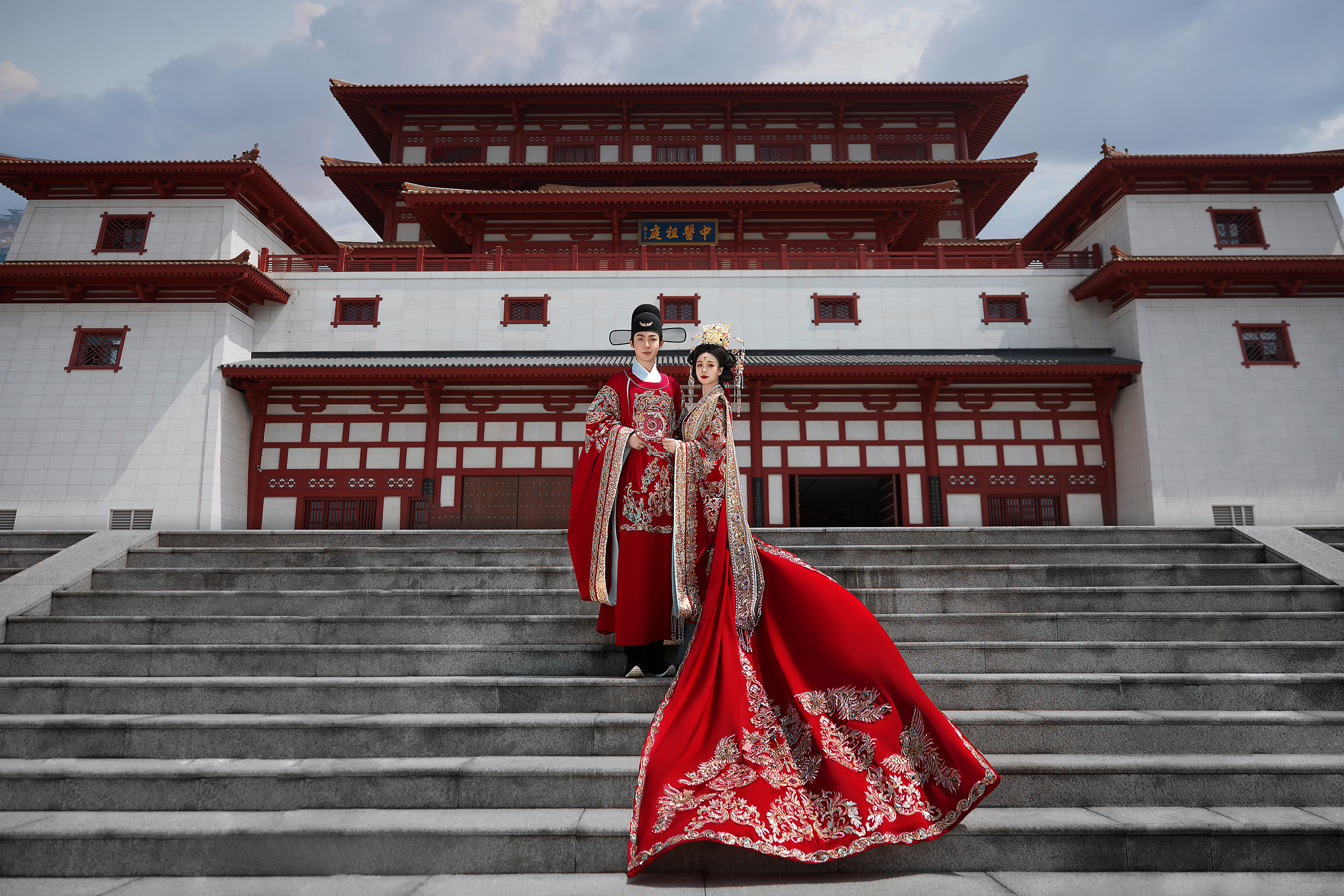 【国庆特惠】10服11造/底片220张精修60张