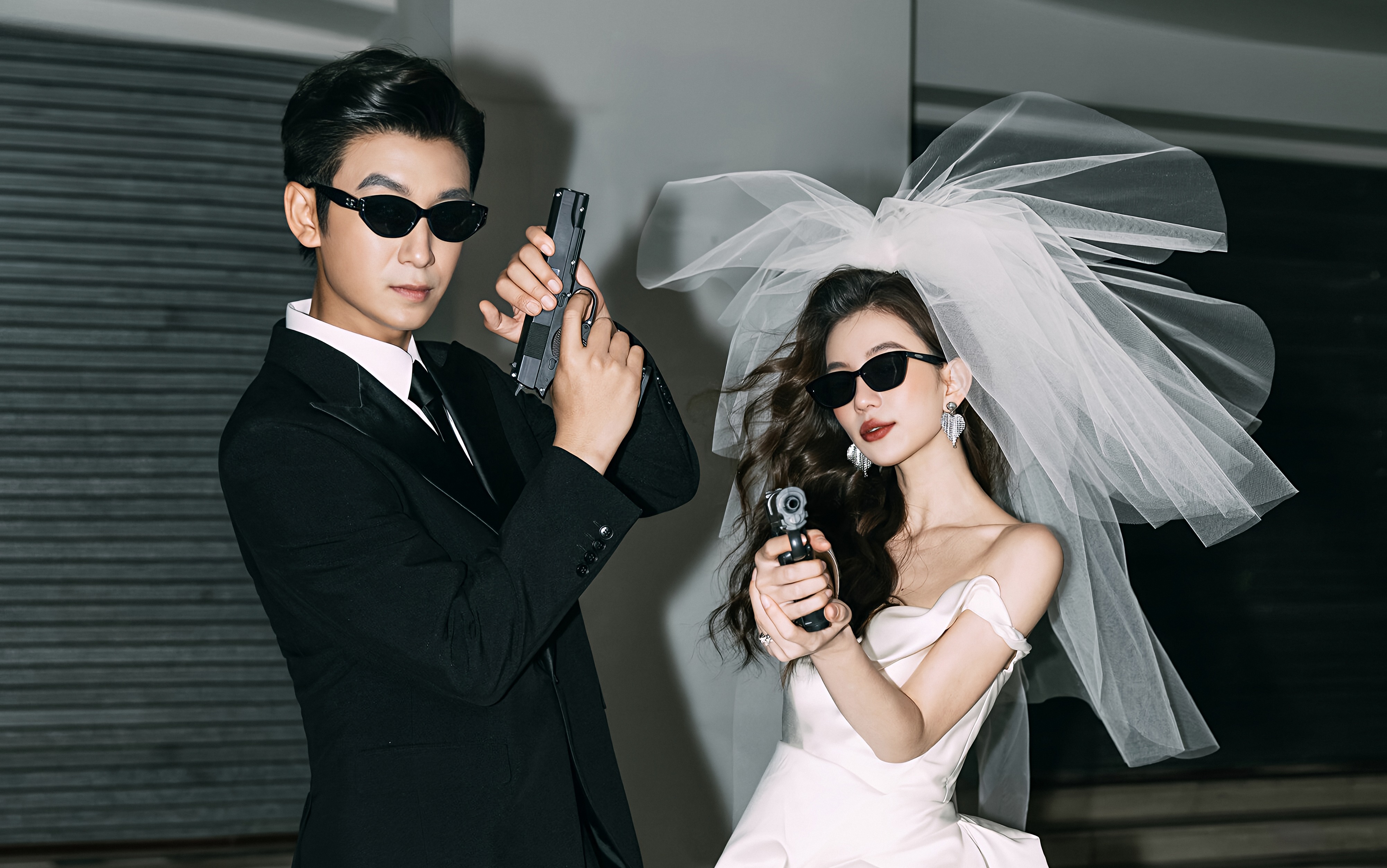 拒绝千篇一律！这组杂志风婚纱照直接封神