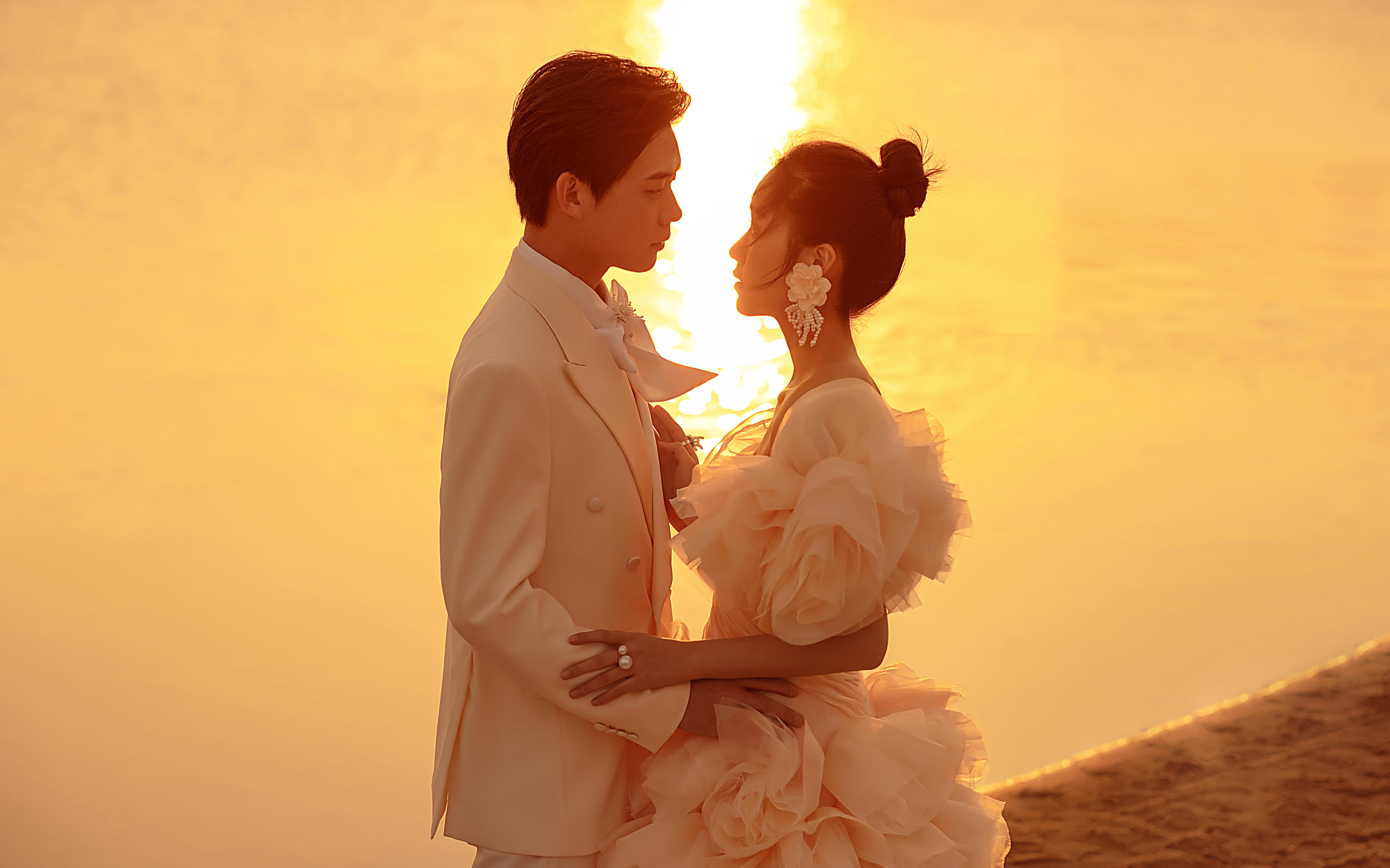 这组夕阳海景婚纱照, 每张都是我的心头好! 
