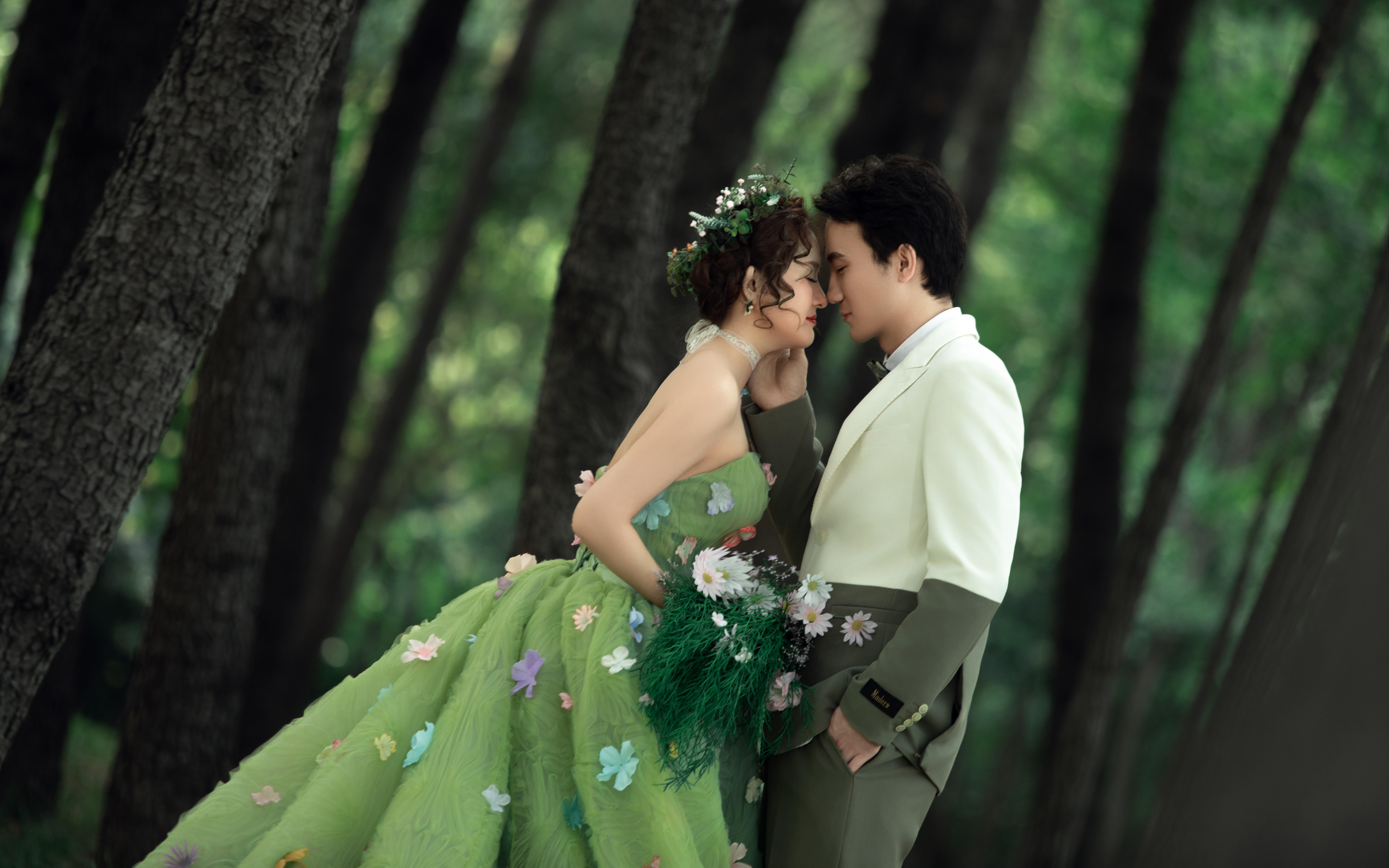 【优格】森系彩纱婚纱照，邂逅童话里的秘境森林