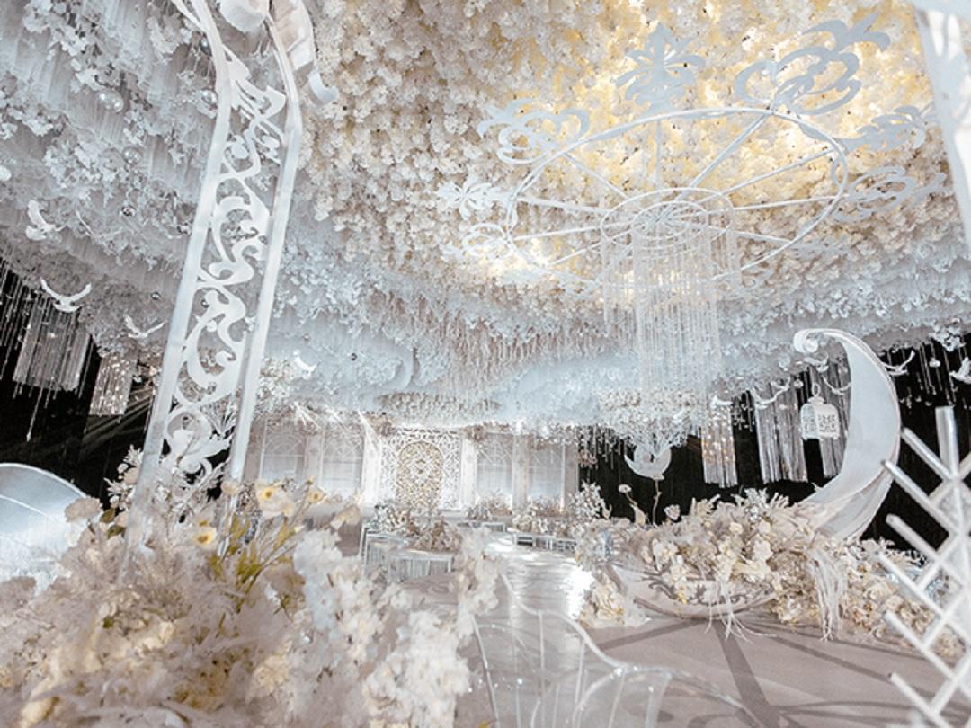 【蓝戒指婚庆】--欧式风格+浪漫设计+纯白布置