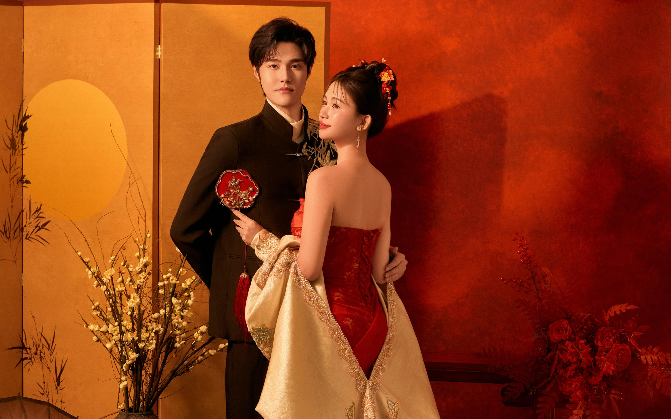 替姐妹們?cè)囘^了??新中式婚紗照真的巨出片?。? style=