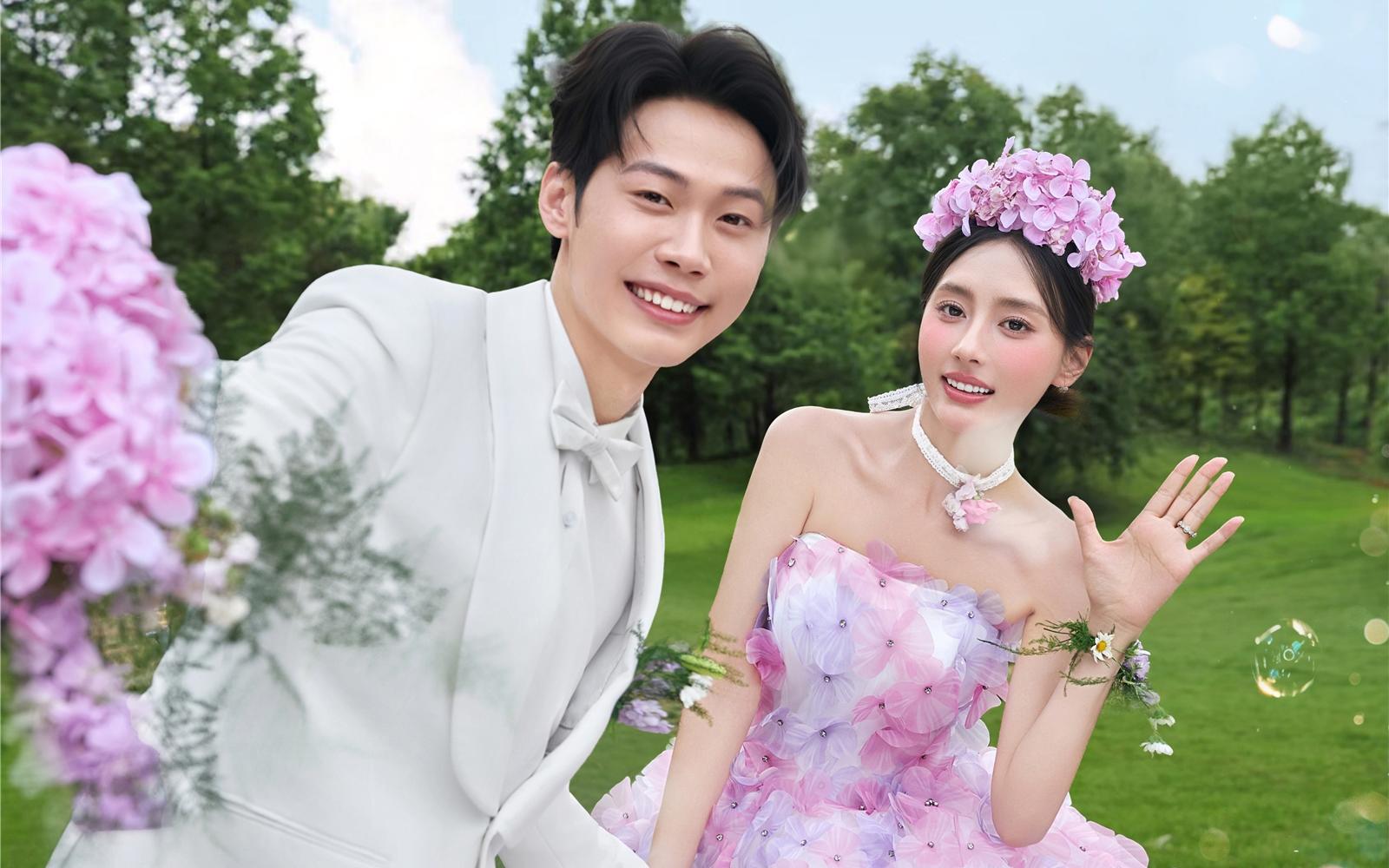 ??童話里走出的公主風(fēng)婚紗照，森系草坪氛圍感拉滿