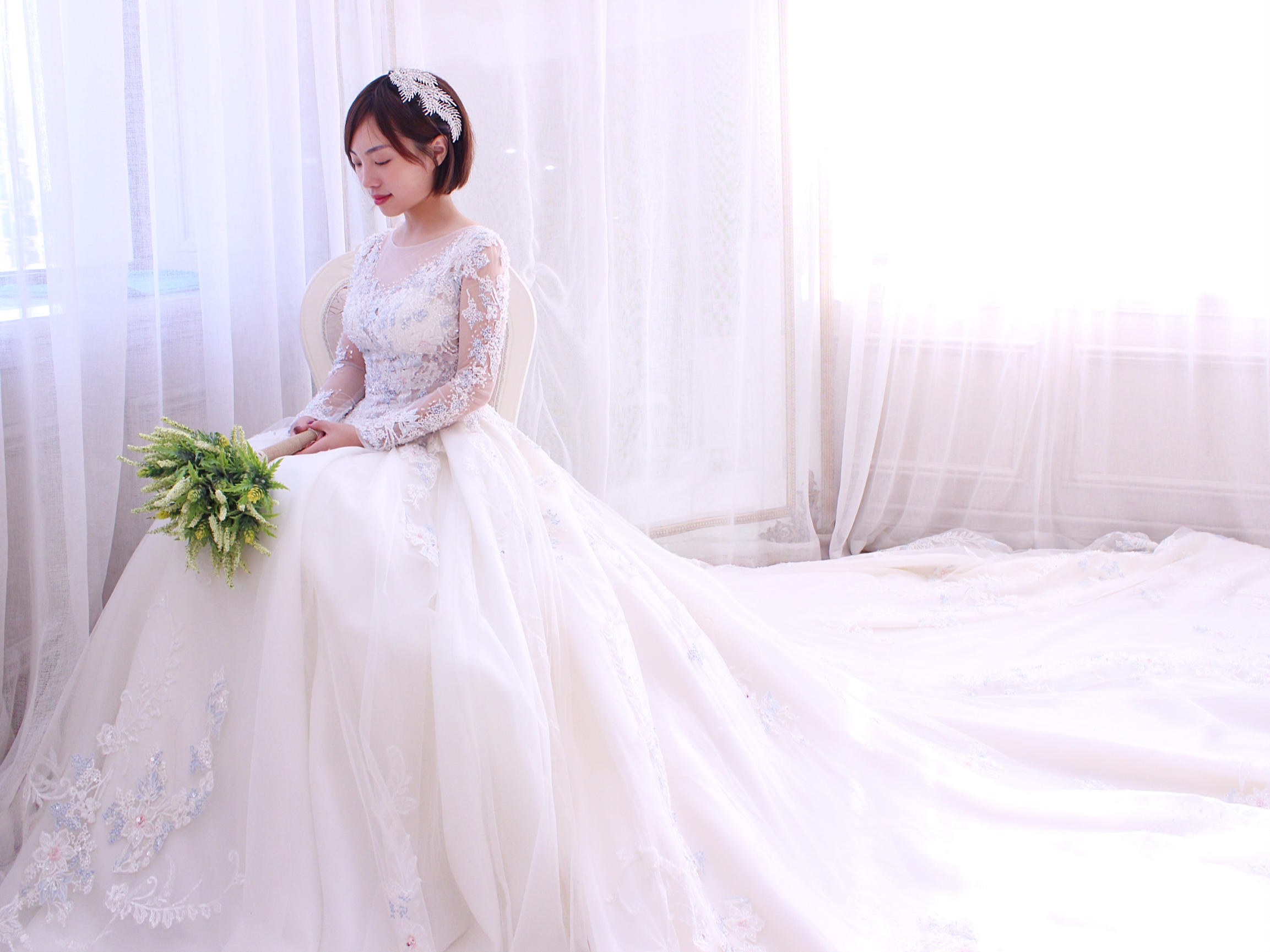 【超值套系】主纱+出门纱+敬酒服+伴娘服