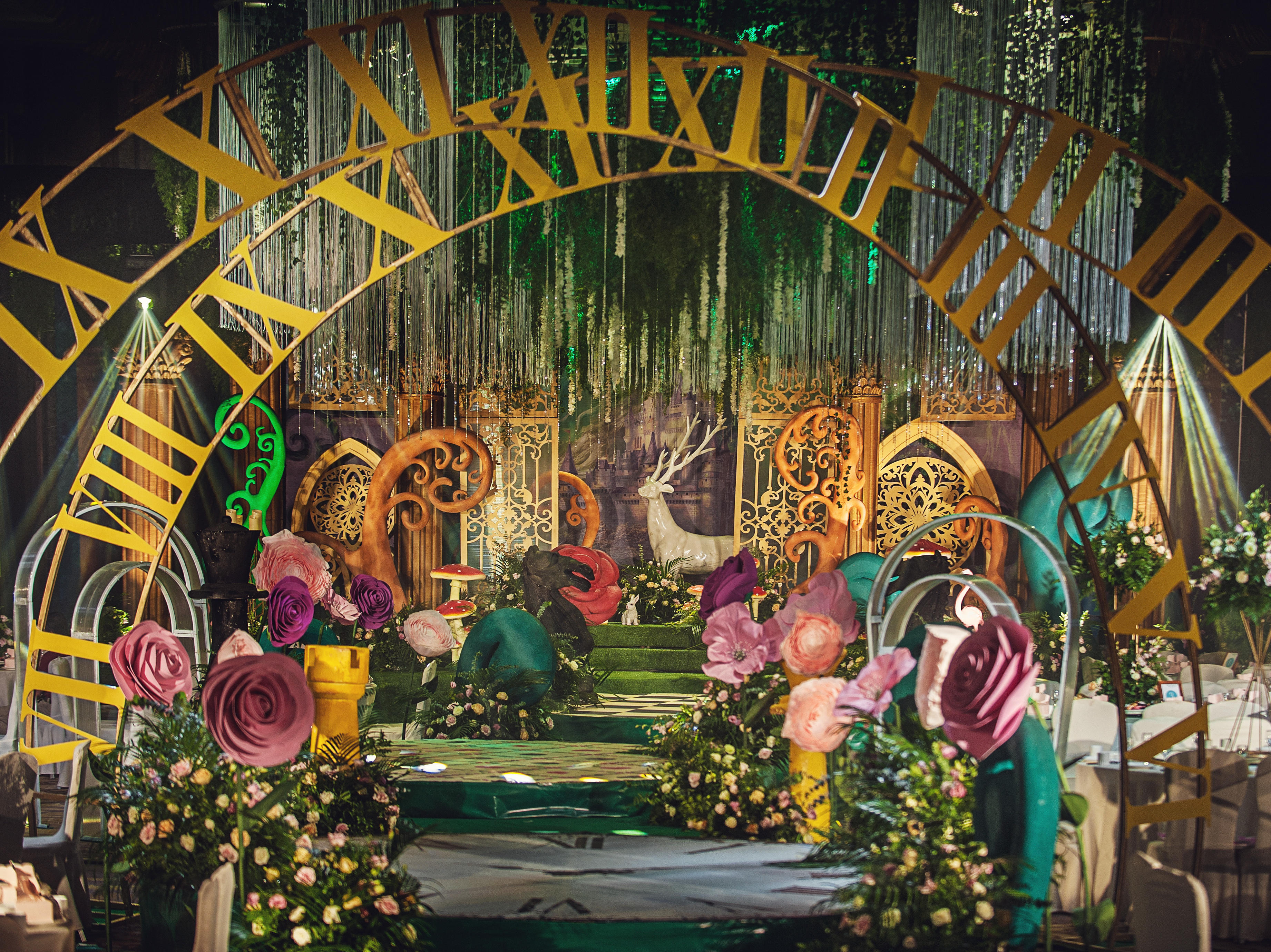 浪漫森系 | 爱丽丝梦游仙境【罗马嫁日婚礼】