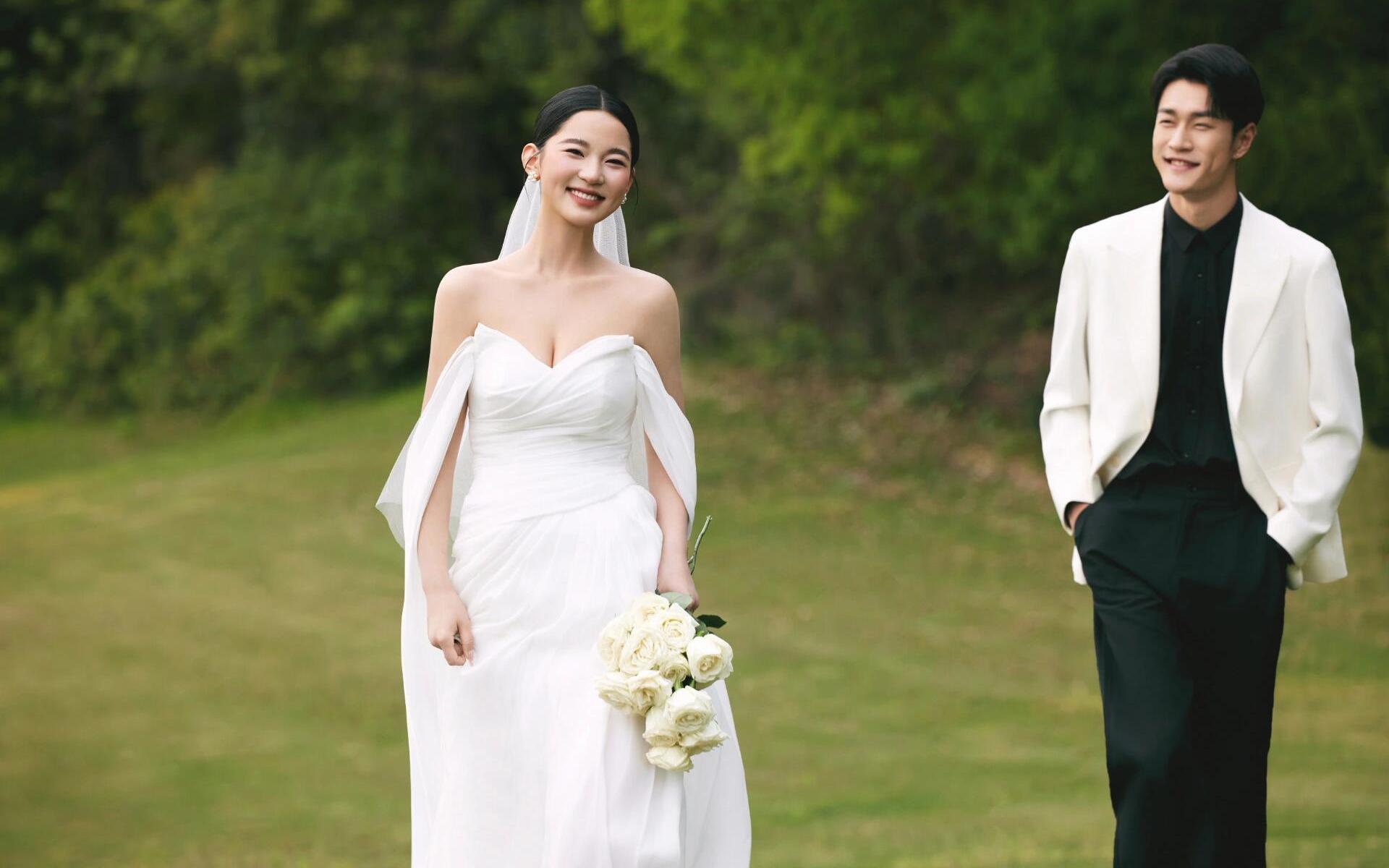 一秒爱上💞超治愈的森系草坪婚纱照 📍