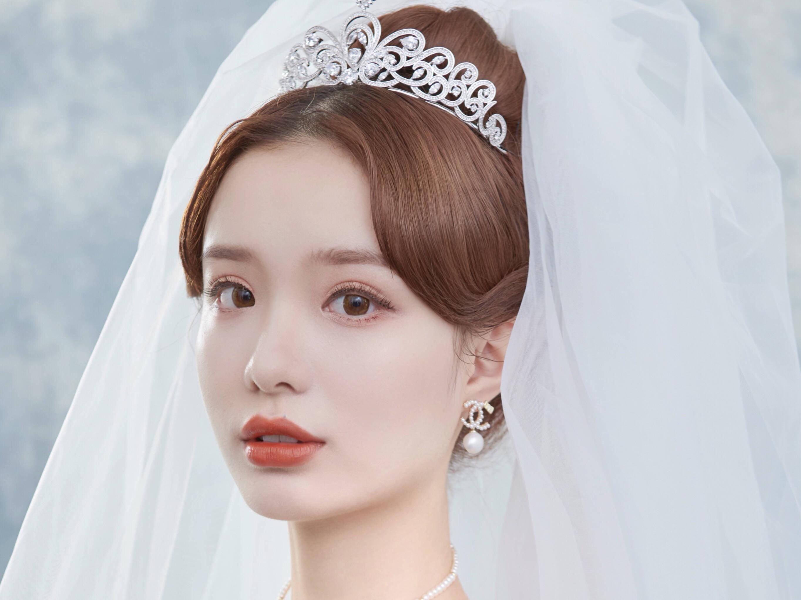 星级定制·高清喷枪新娘全程跟妆+宝石定制新娘一套