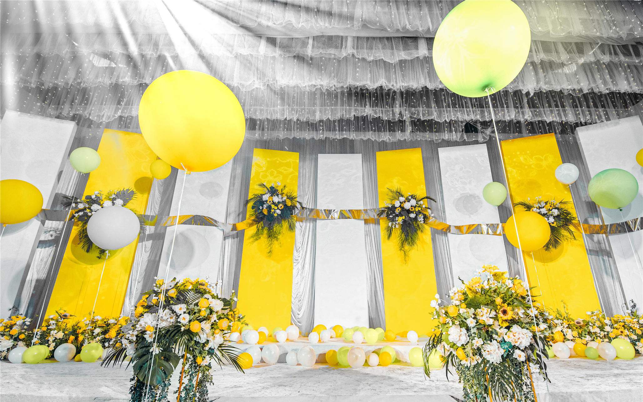 明艳的暖黄色系，是阳光，是爱你的心情