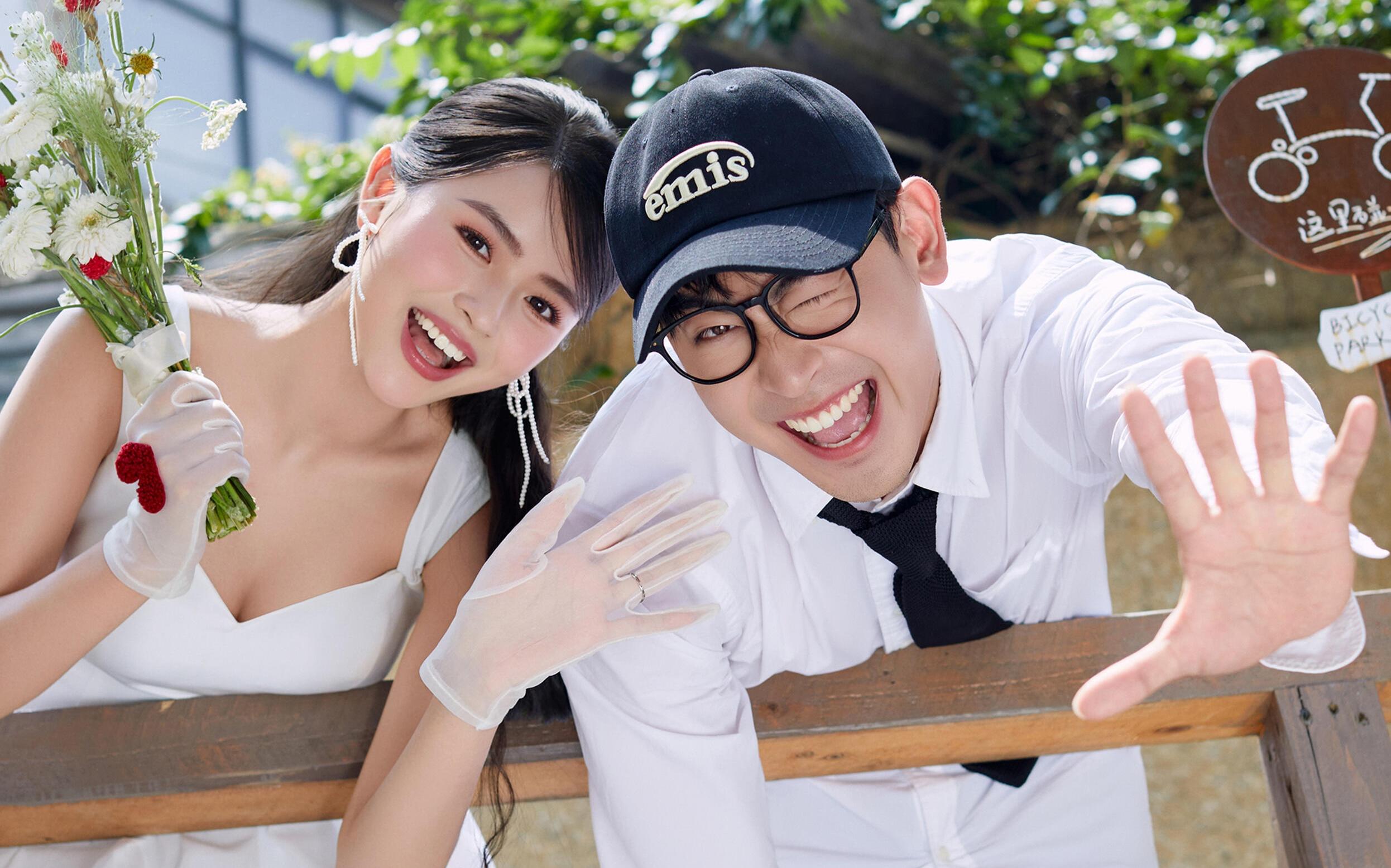 自帶情緒松弛感的婚紗照 ?真的太戳00后審美啦～