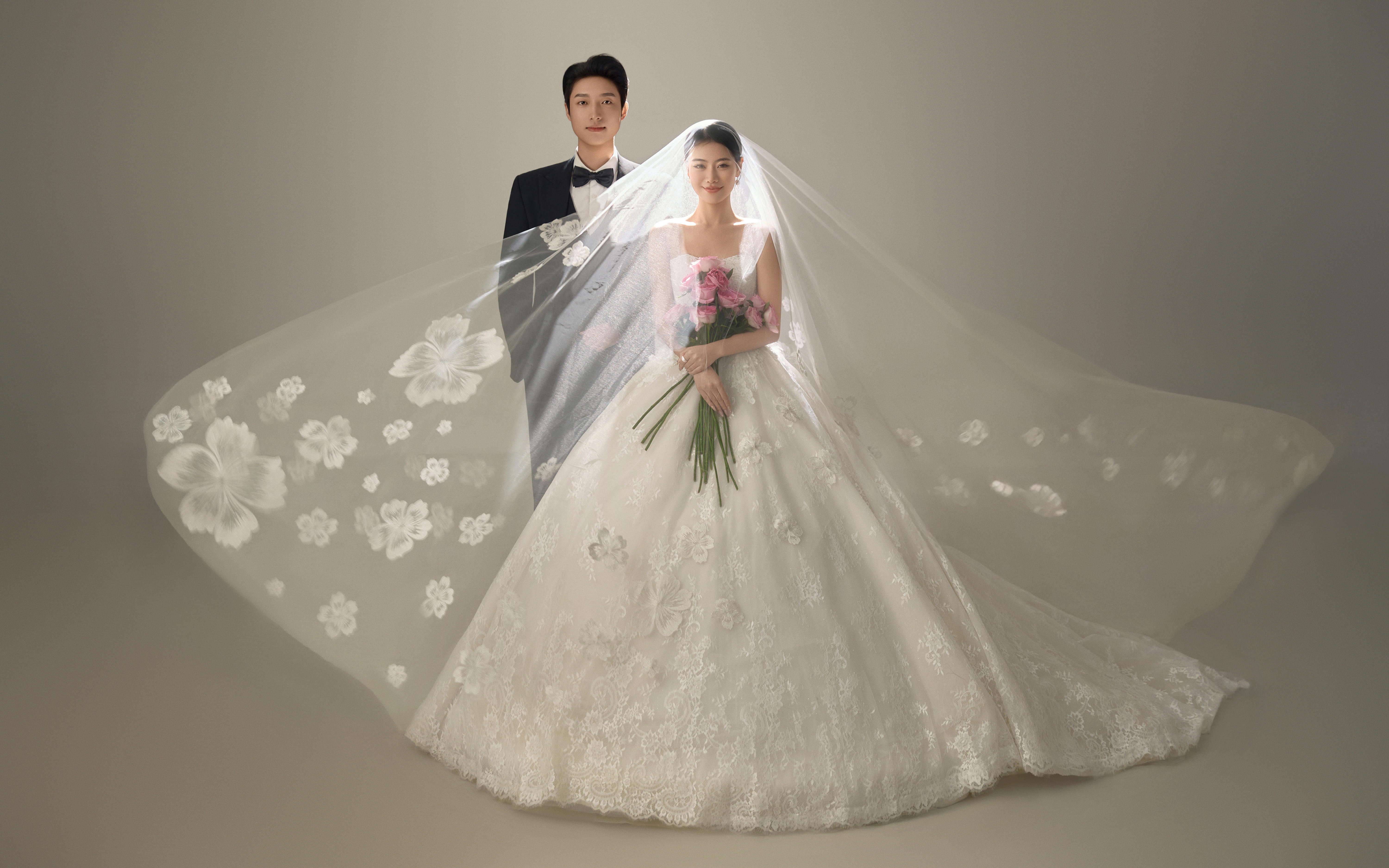 反复心动✨美出圈的氛围感光影主纱婚纱照