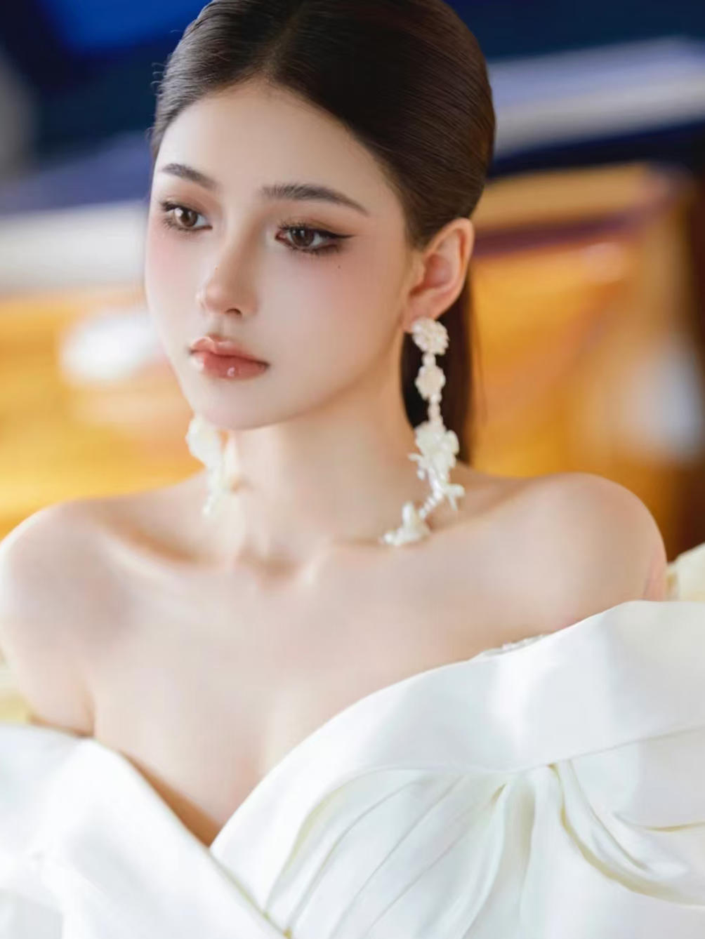 看不腻的浓颜系轻泰妆