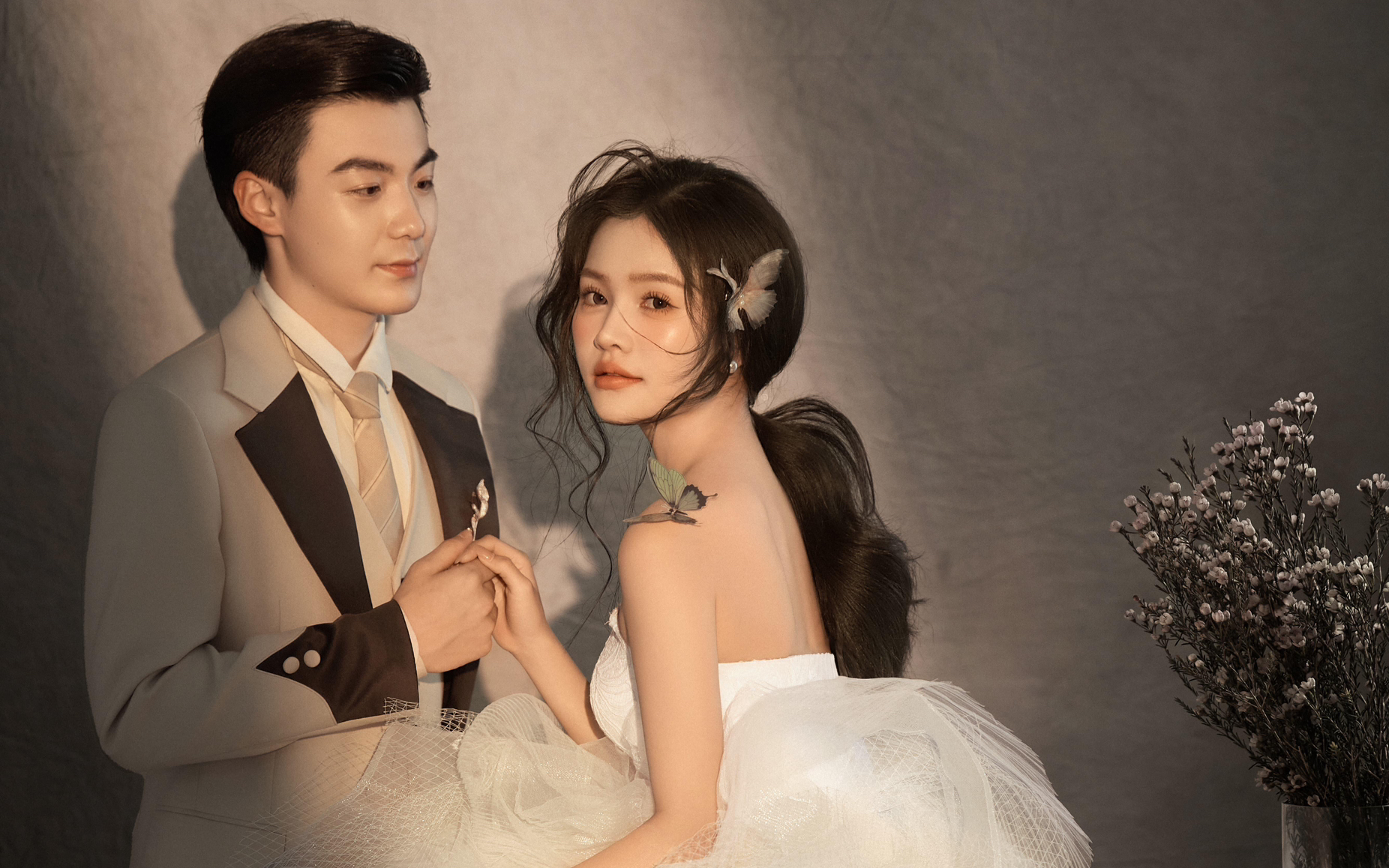 優(yōu)雅與浪漫交織｜復(fù)古油畫婚紗照太絕了